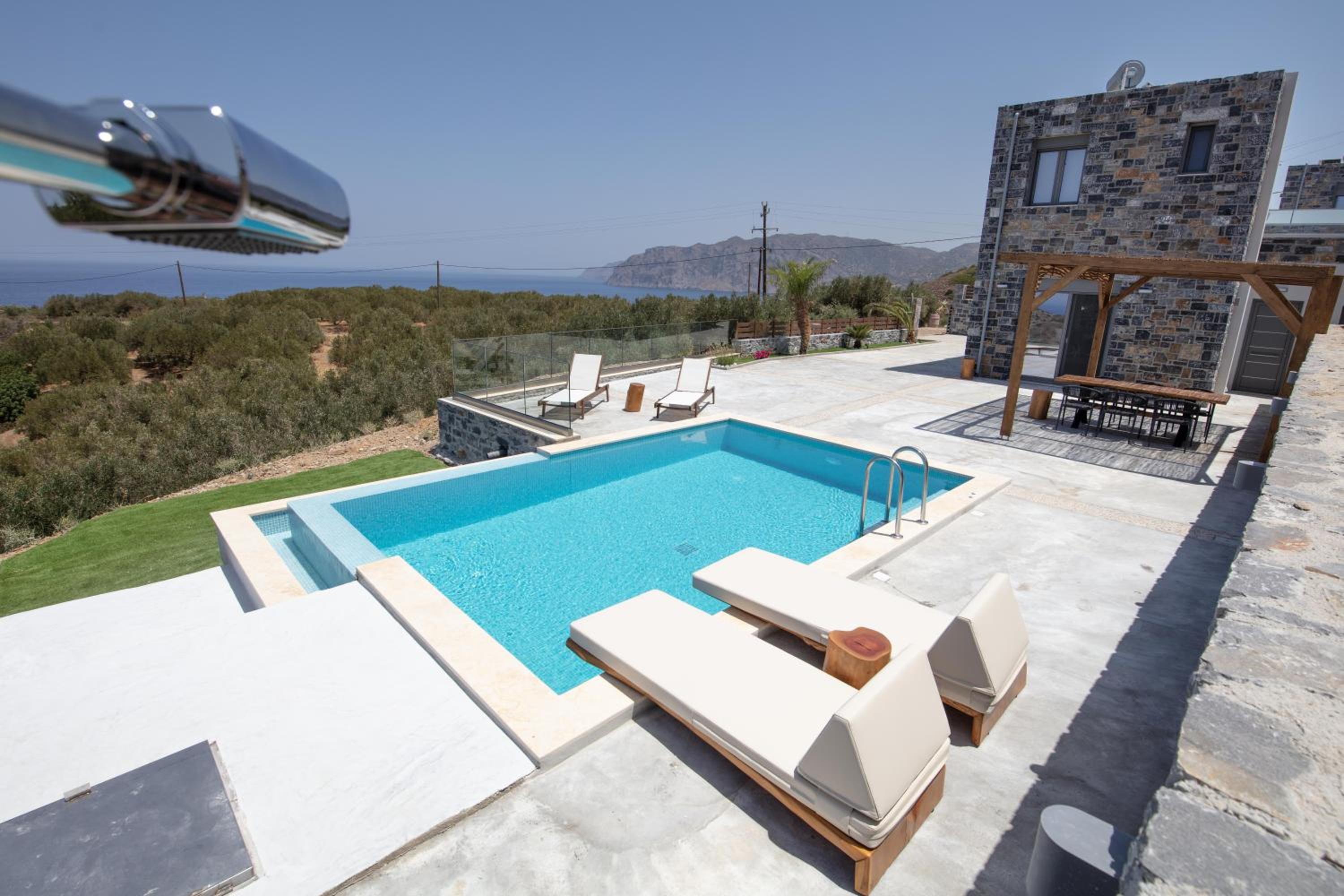 Acantha Villas view 3