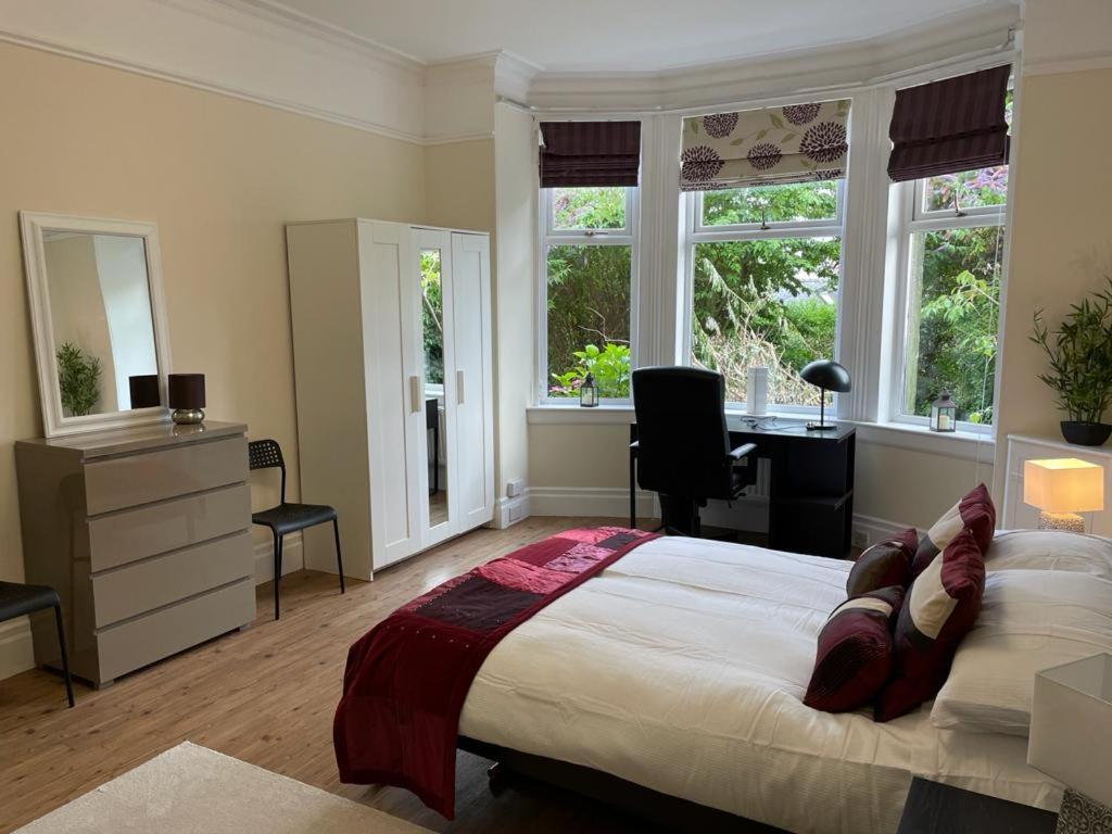 Lade Braes 3 Bed Apartment Central St Andrews view 4