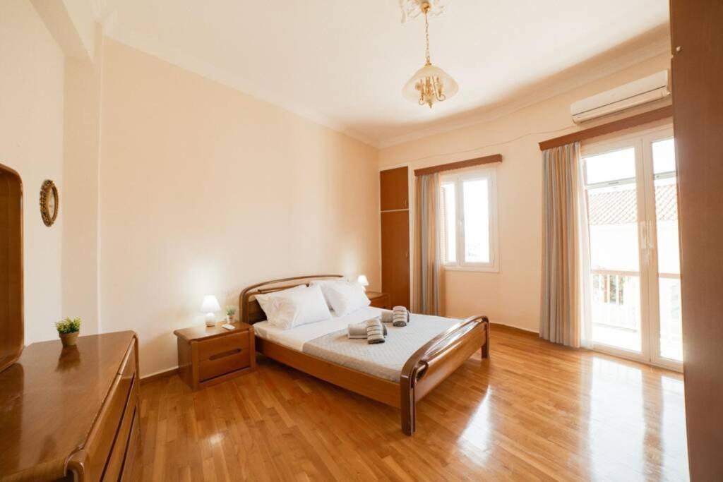 John's house under the Castle of Kalamata view 4