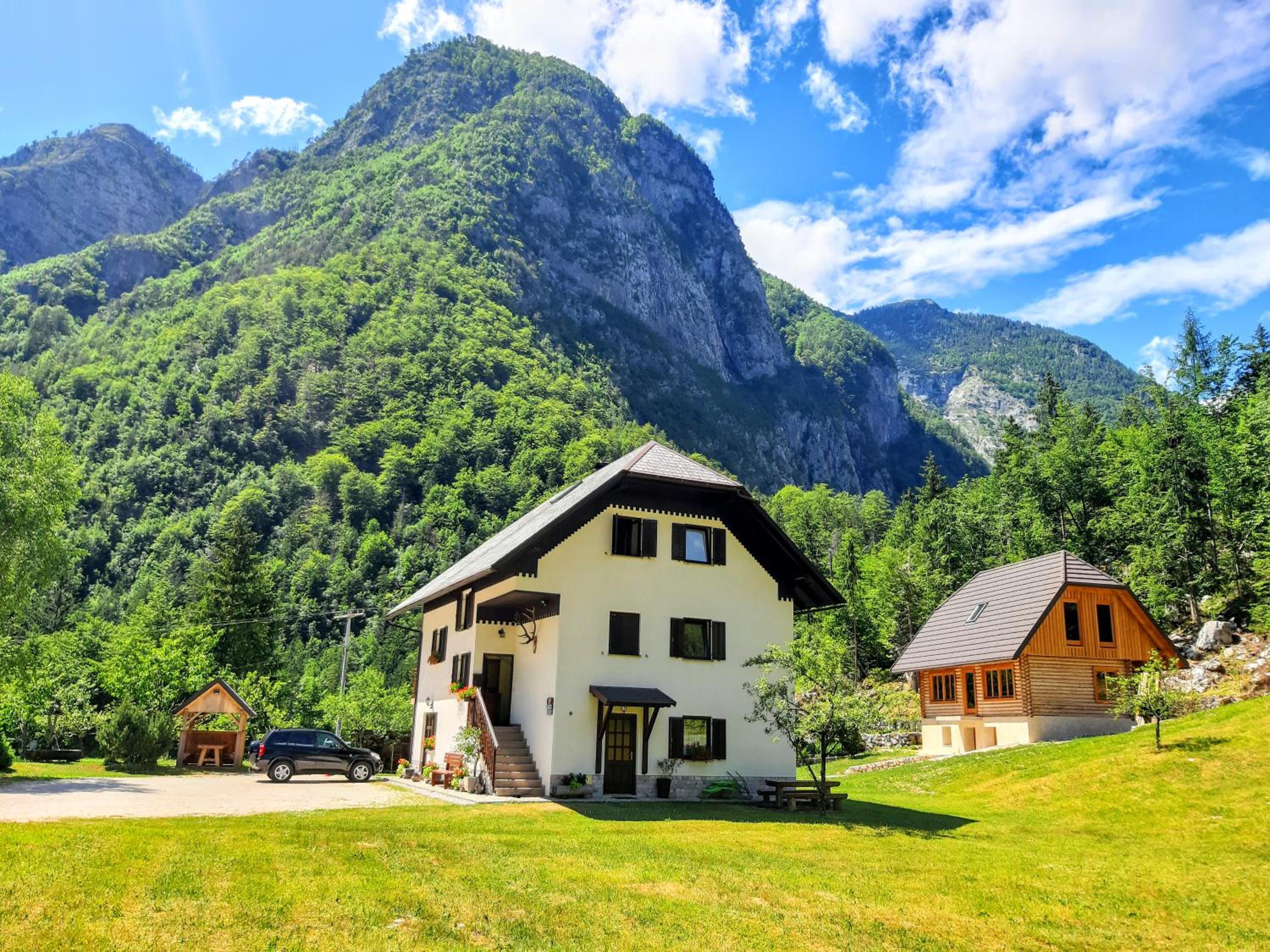 Apartments and rooms Kravanja view 3