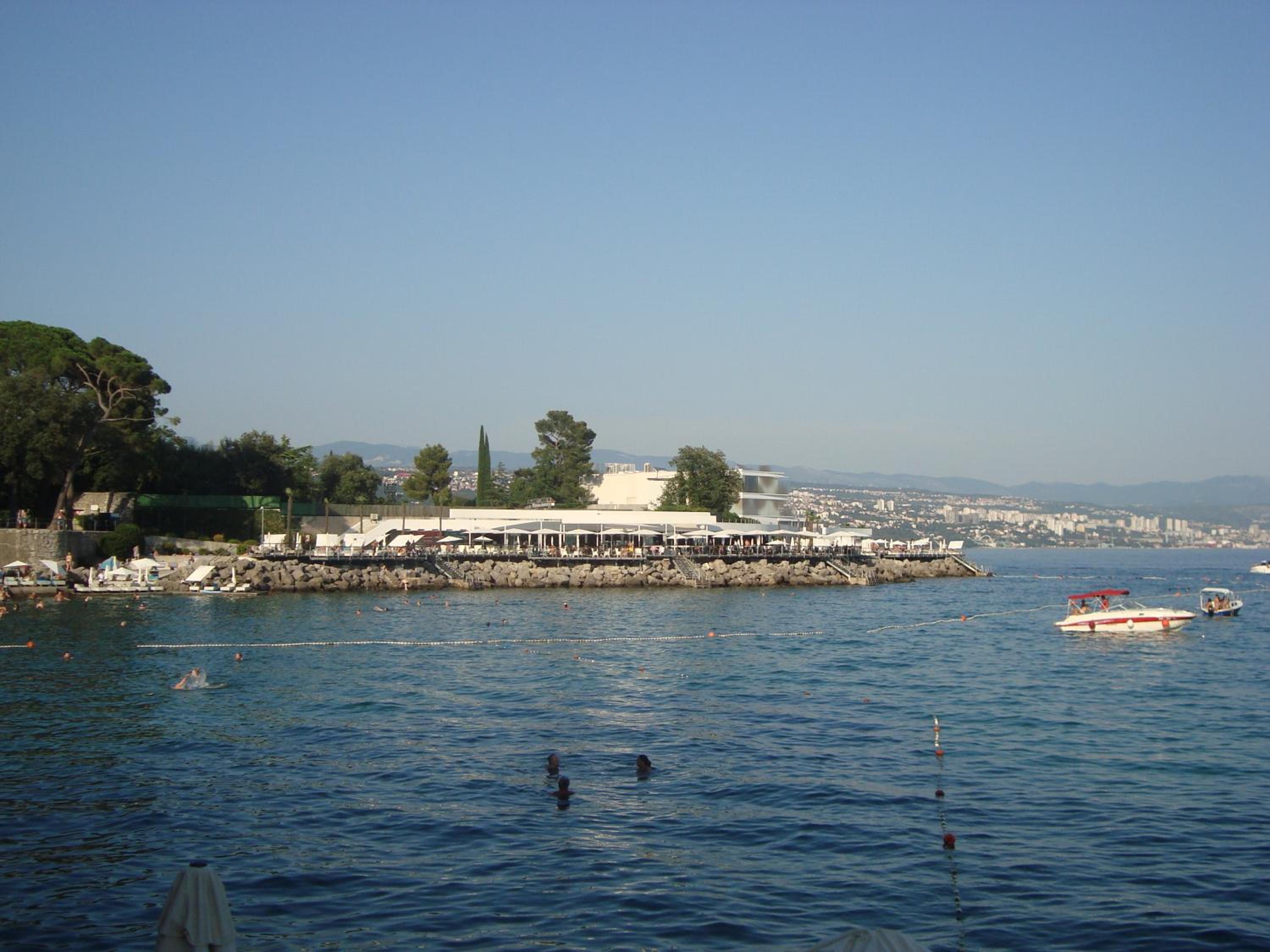 Photo 40