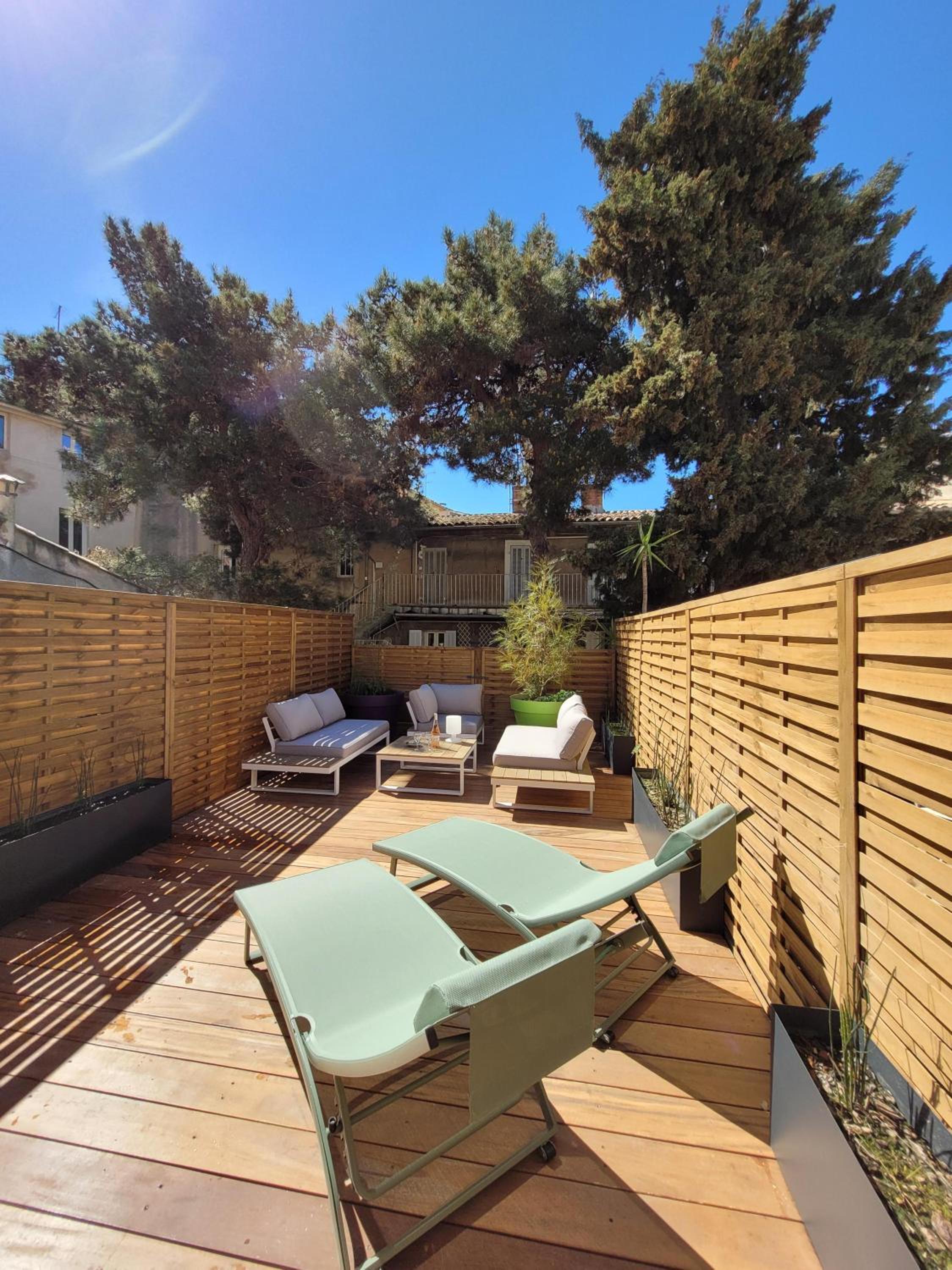 Duplex BULLES D'AIX terrasse centre historique