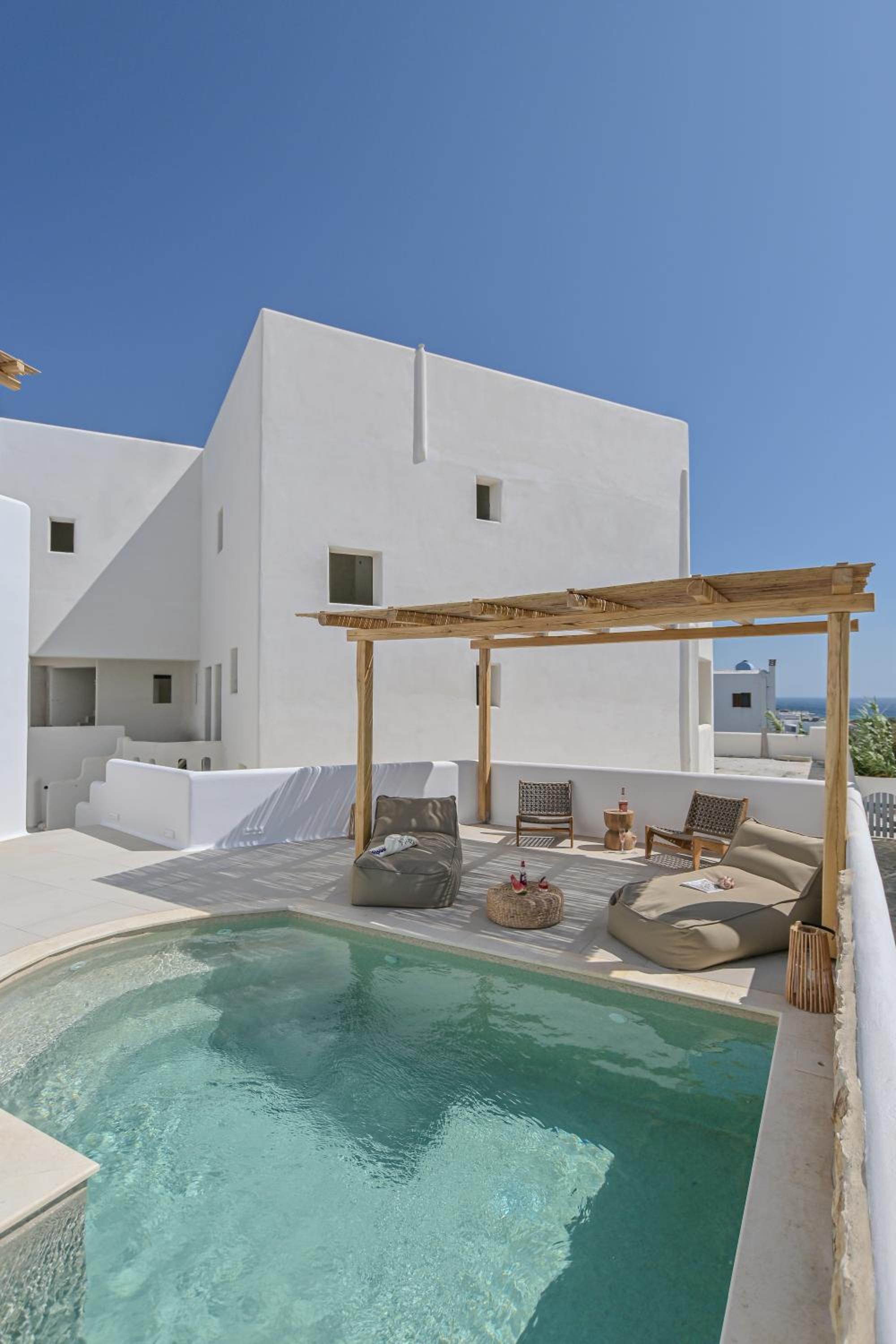 Ruby of Naxos view 5
