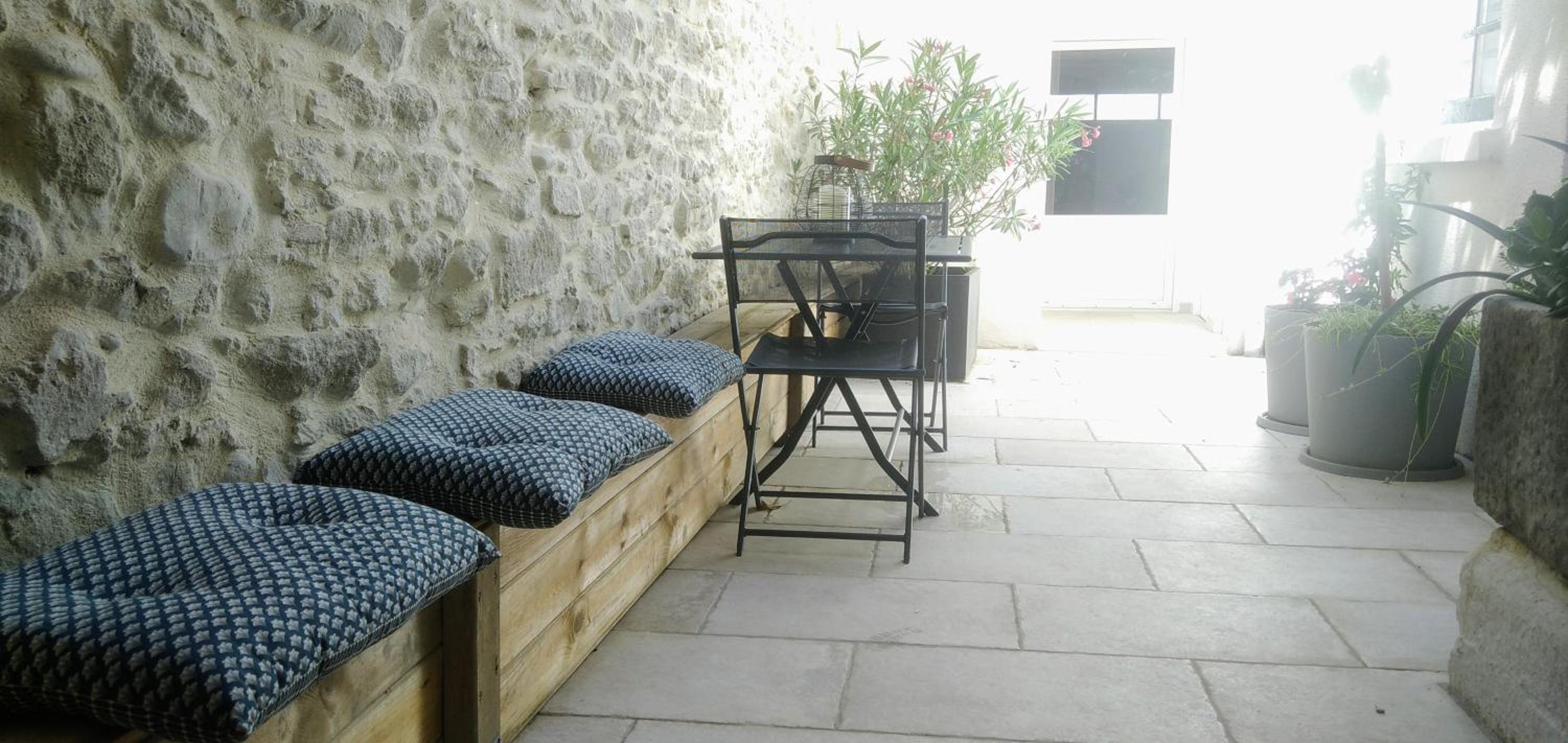 A l'ombre des remparts view 4