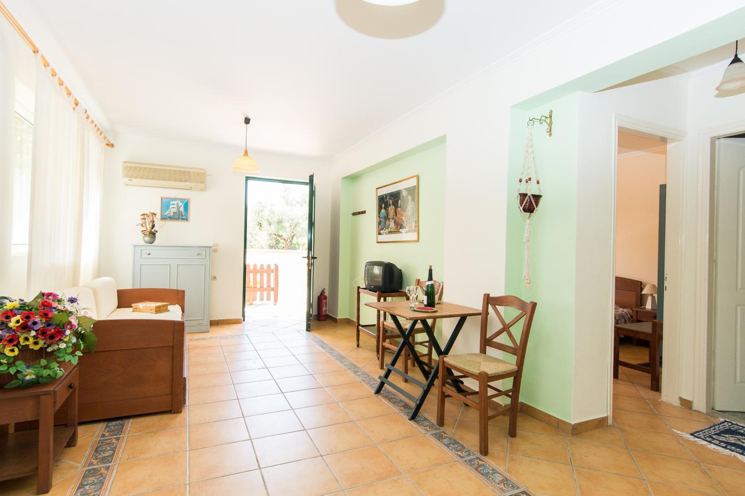 Hotel Dionysia's Apartments - Image 1