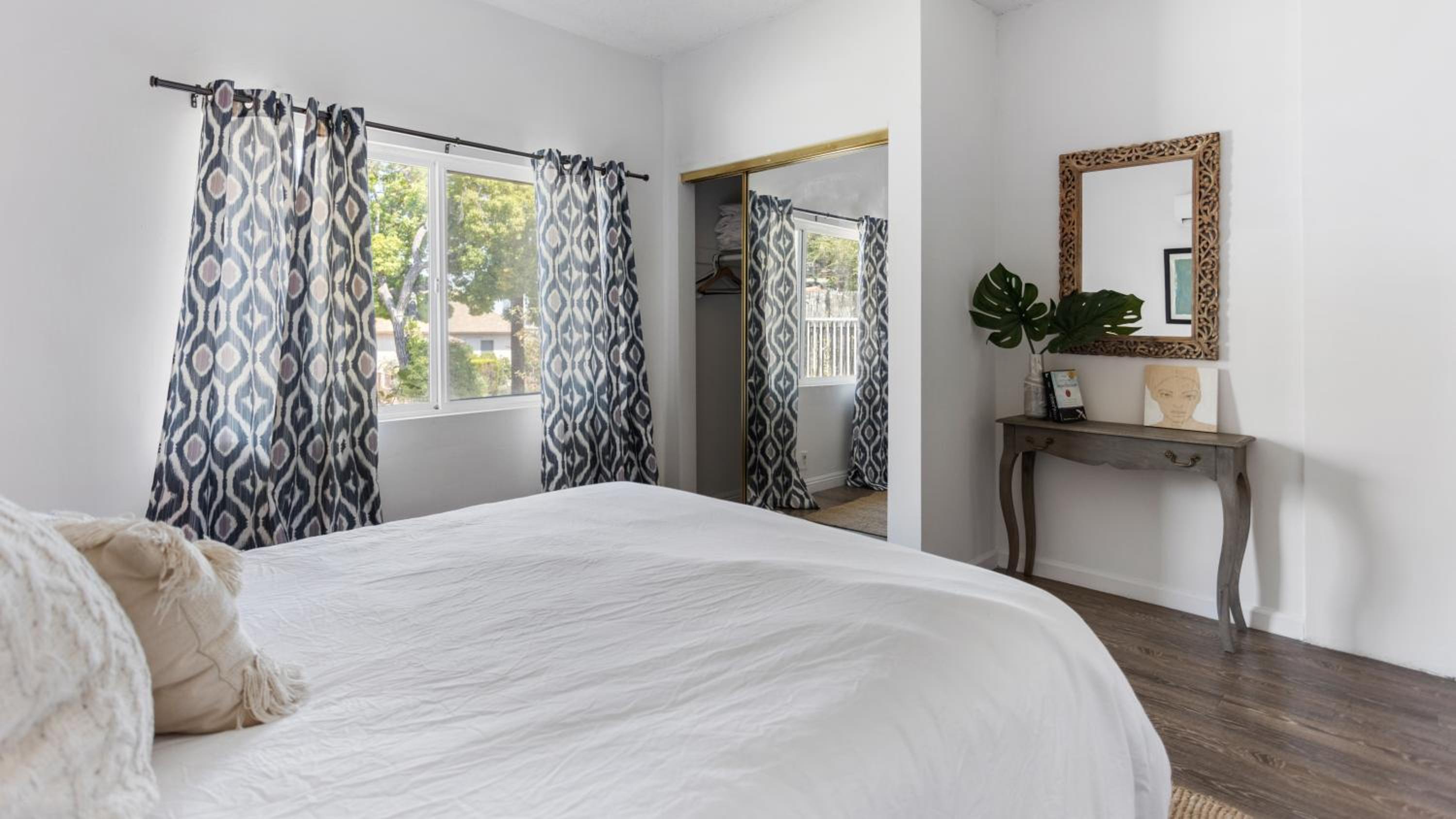 4BR Bungalow in Echo Park — Los Angeles photo 3