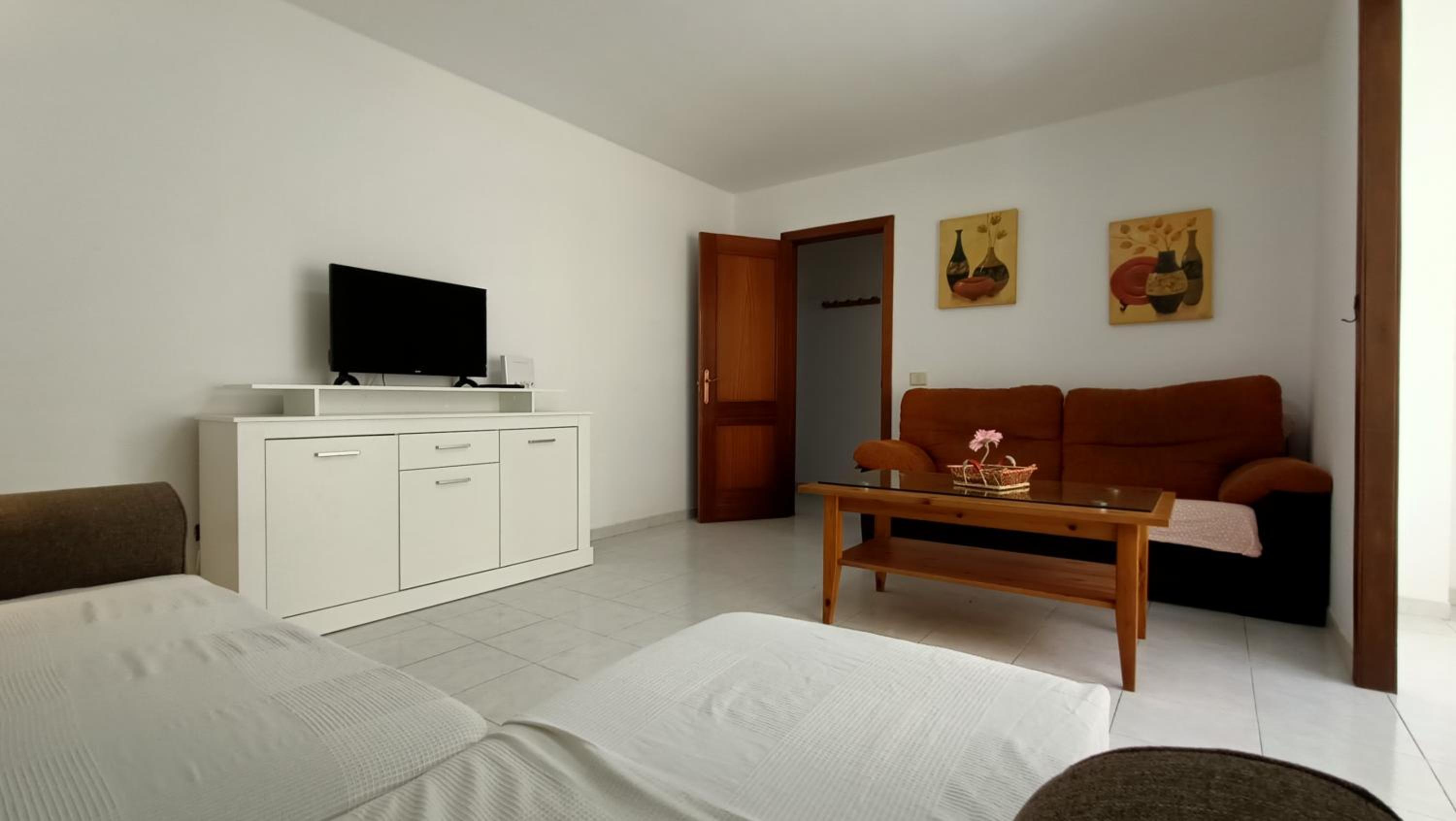 alquilaencanarias El Medano, El Cabezo, next to the beach !!! view 5