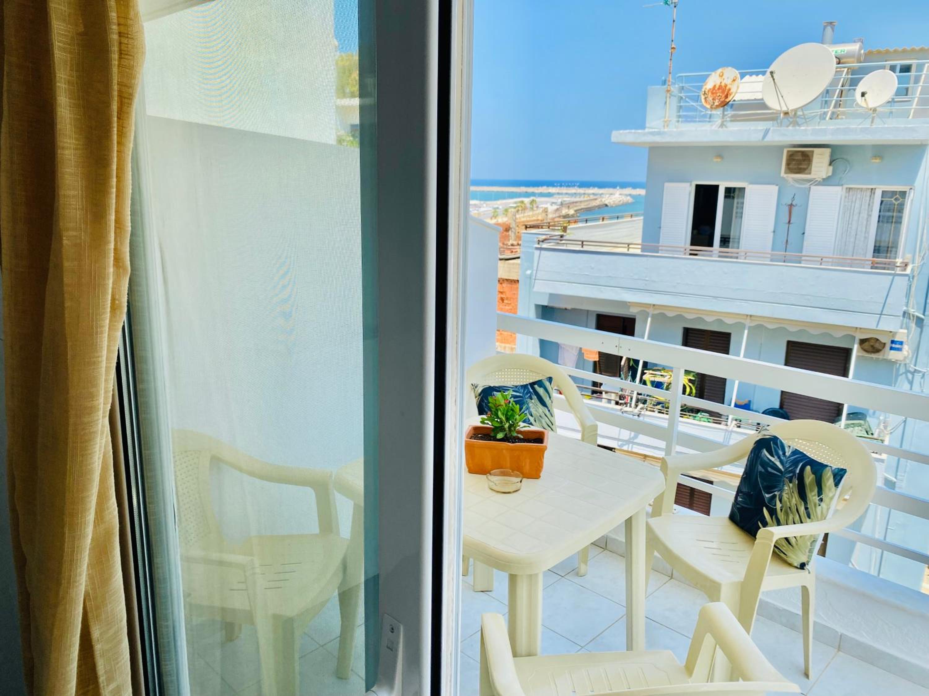 Korona Beach Apartments I Sea View Studio