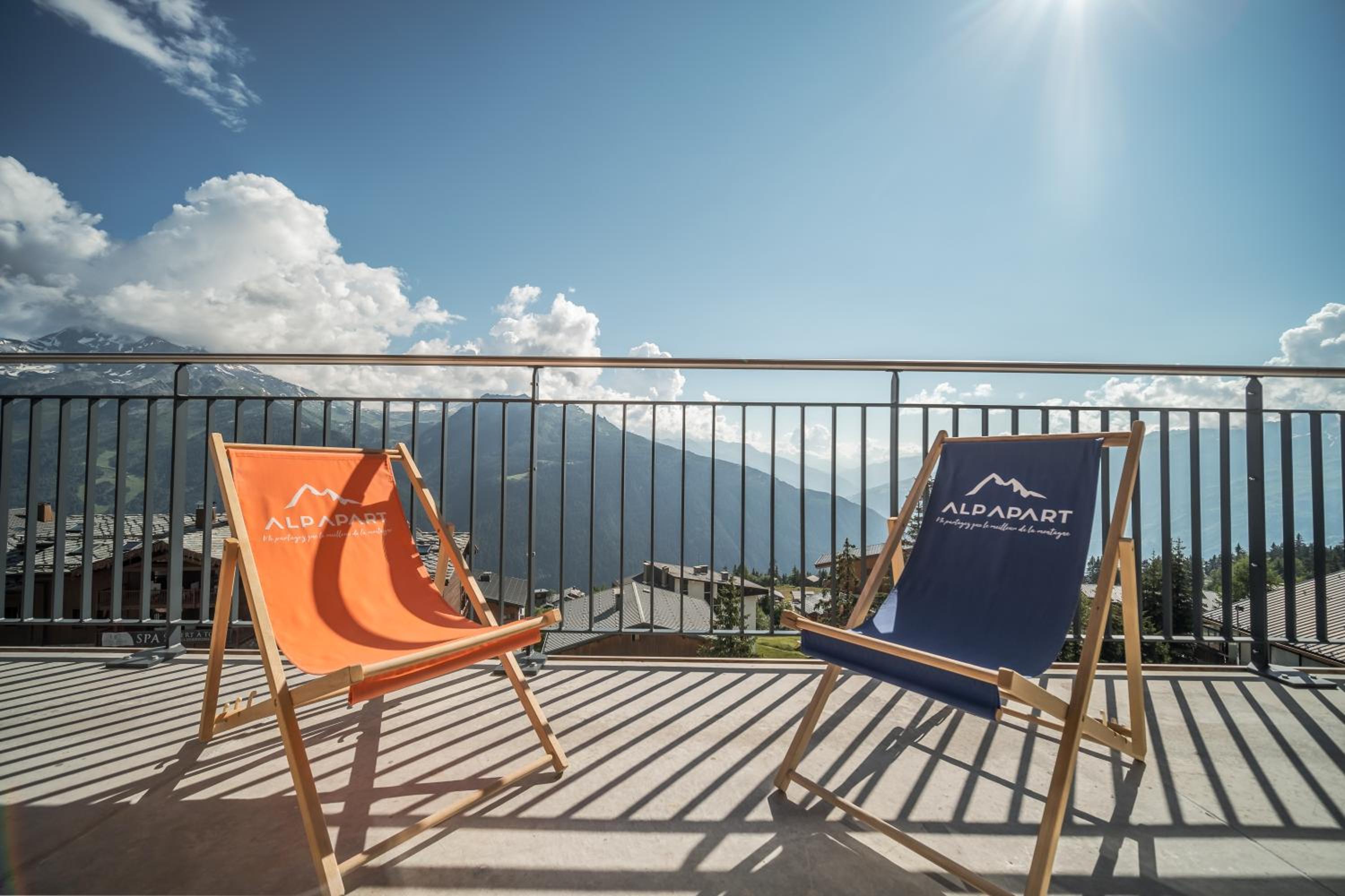 Balcony & Terrace