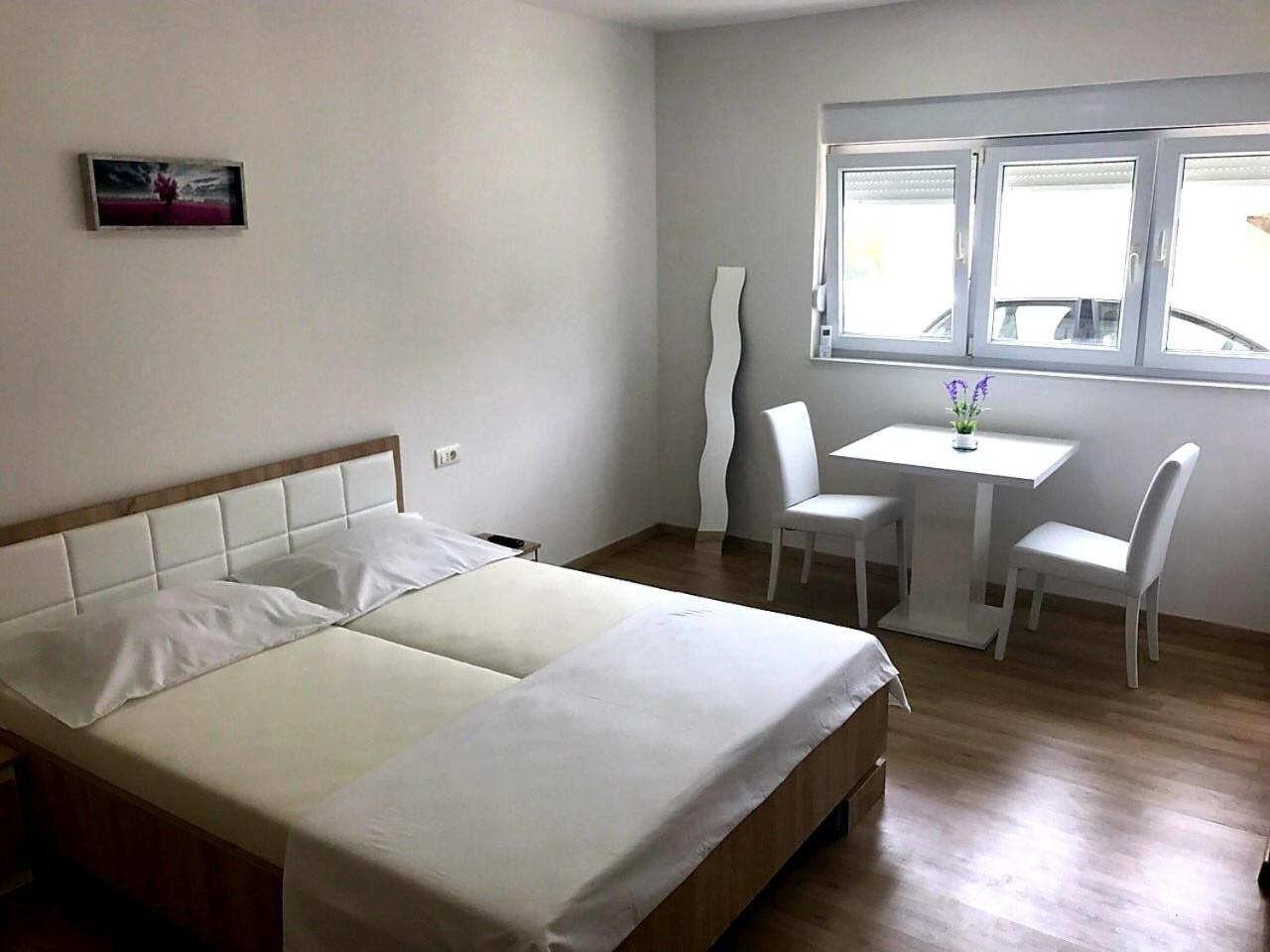 Apartmani Maki
