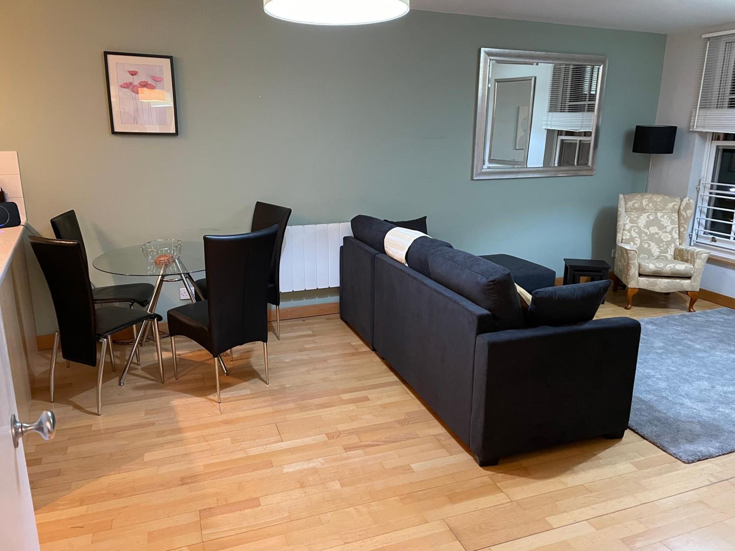 GREENWICH CENTRE NKY APARTMENT photo 3