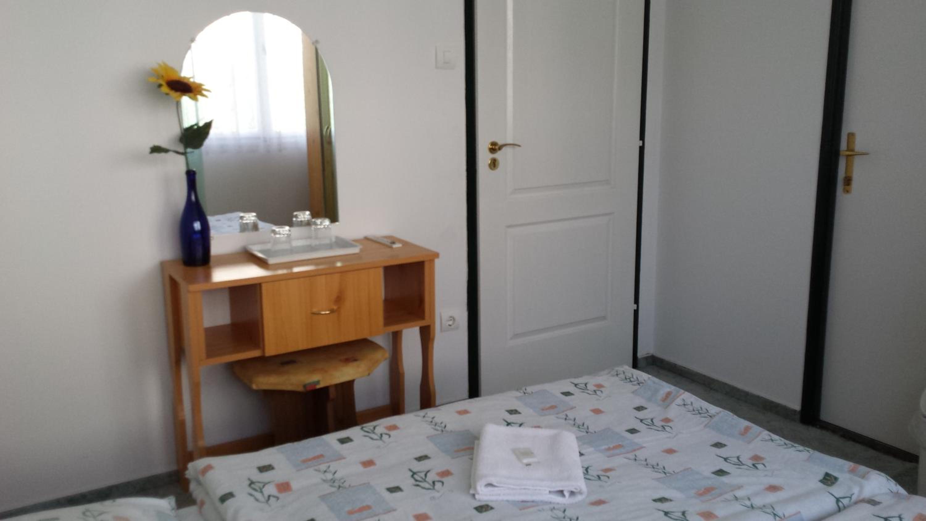 Photo 34