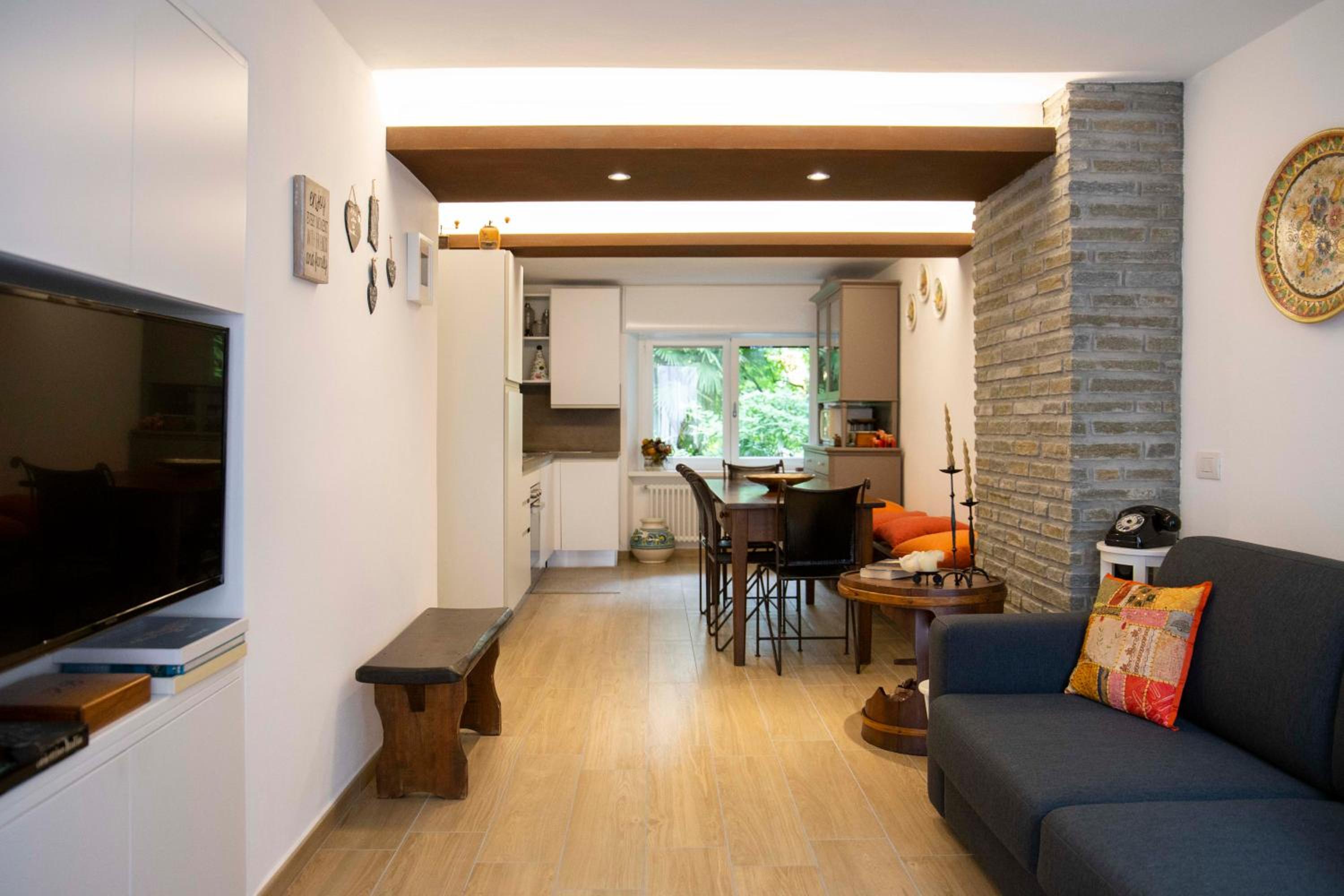 LE RONDINI - Courtyard apartment with balcony & terrace view 4