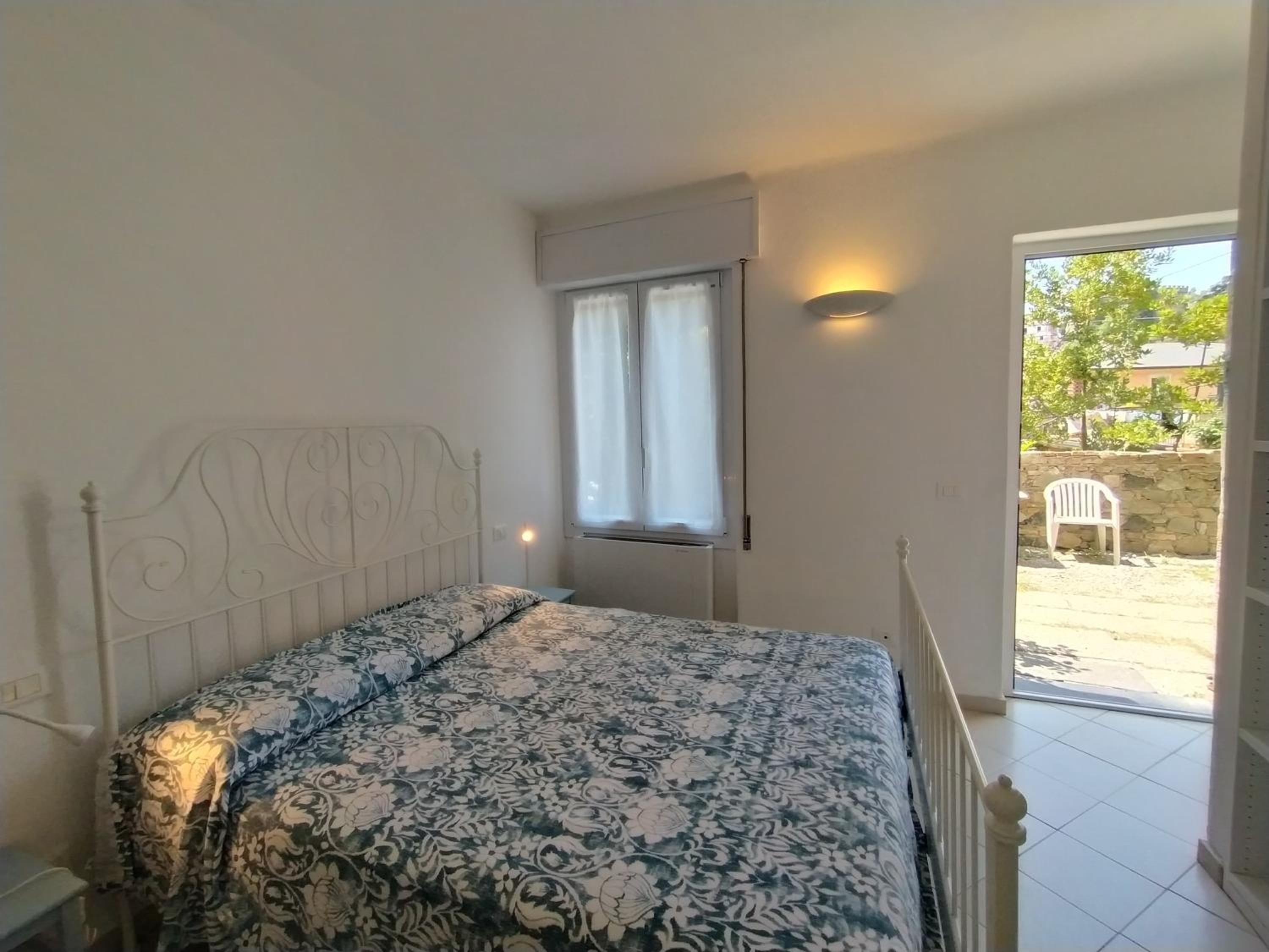 Dorothea House