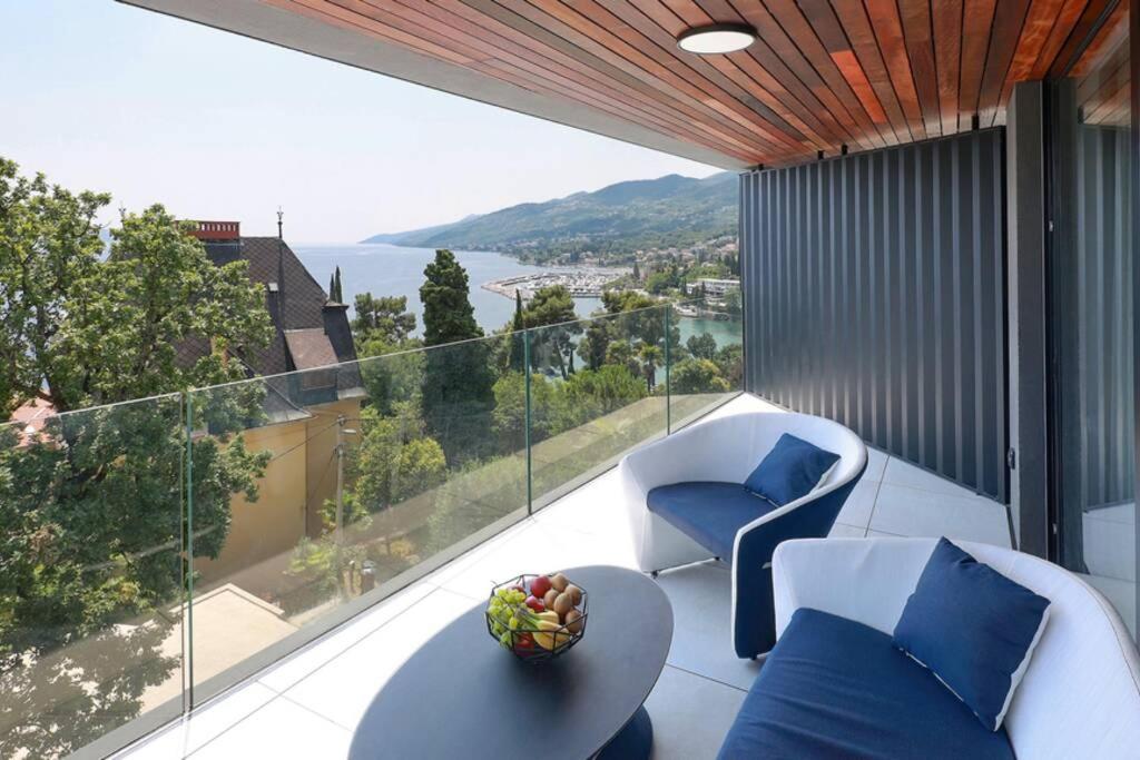 Marena - Trees to Seas Luxury Escape