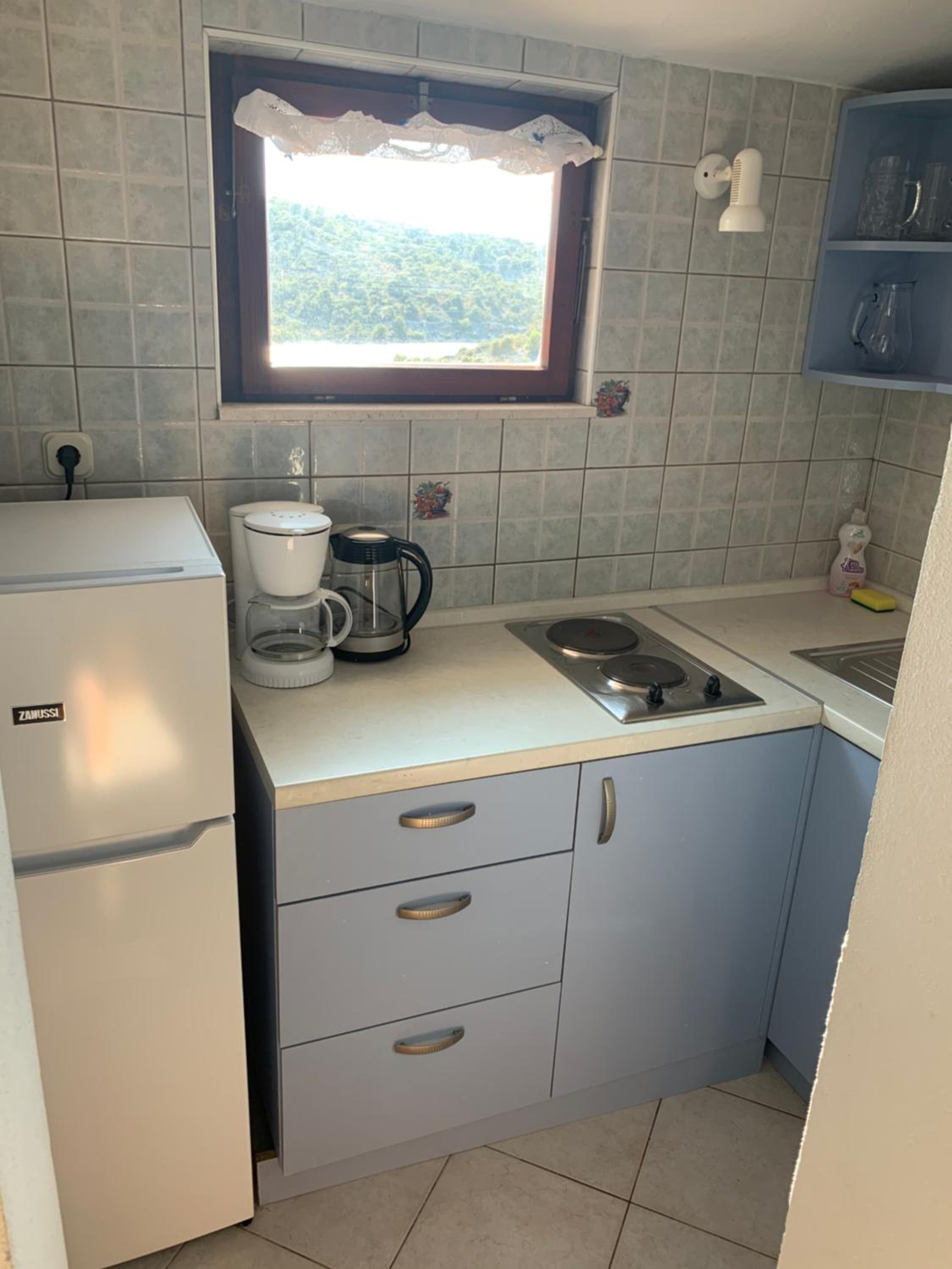 One bedroom apartment with terrace and seaview - B