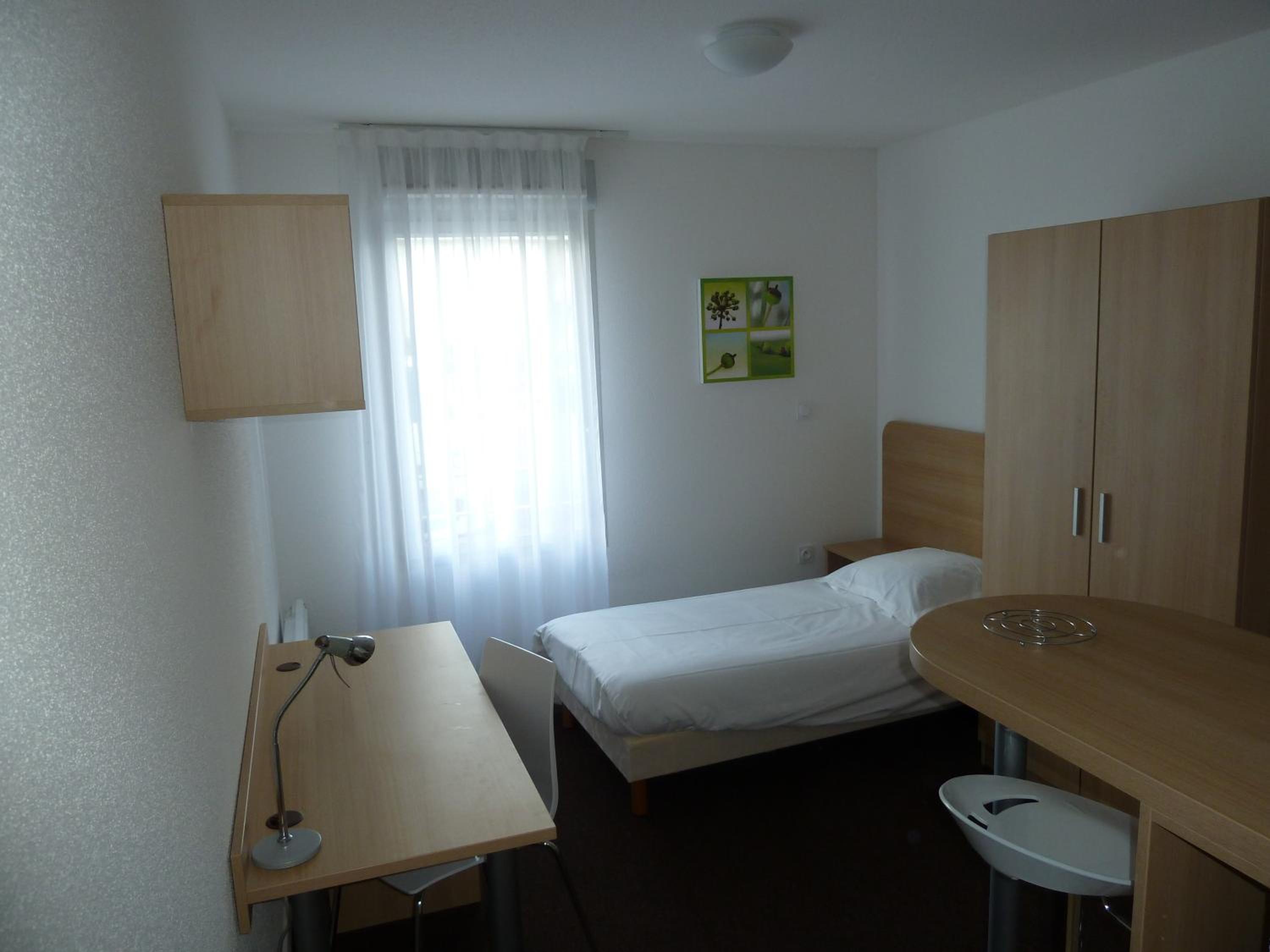 Photo 12