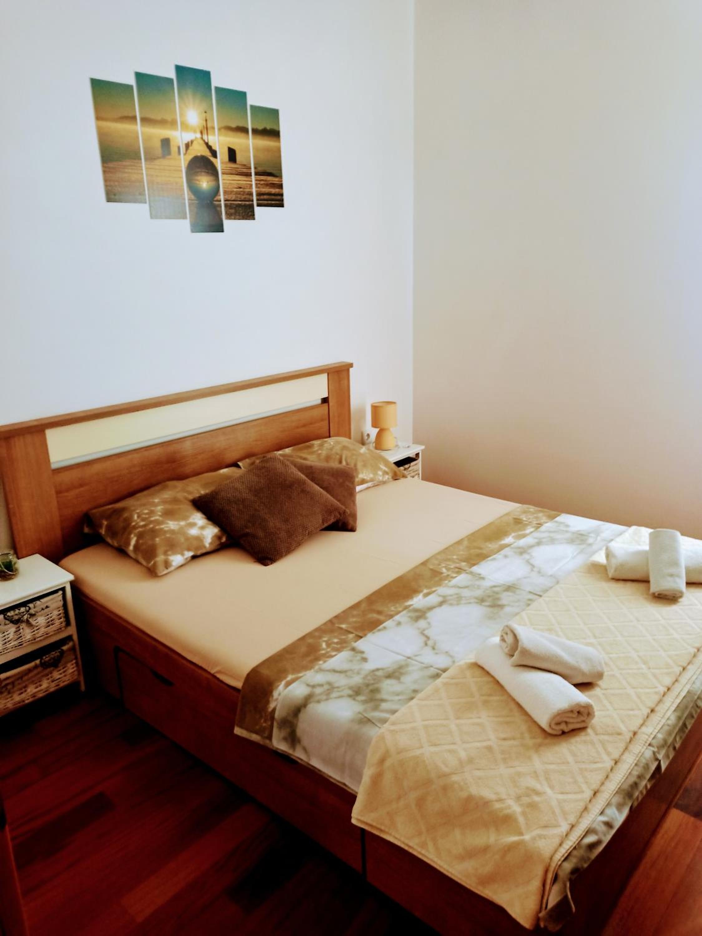 Apartment Maxim view 3