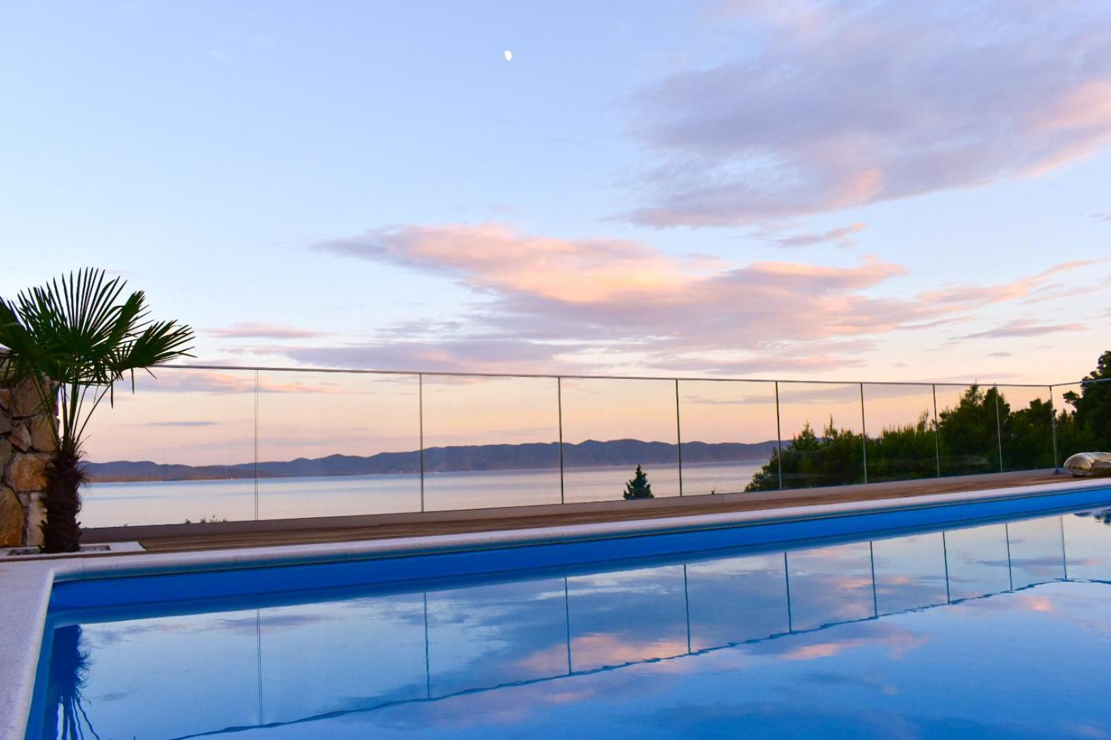 Seaview pool apartment-Lumière, Island Hvar-Gdinj