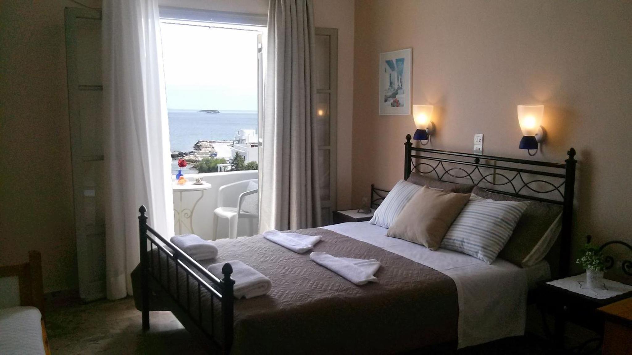 Vrohaki Studios & Rooms view 3