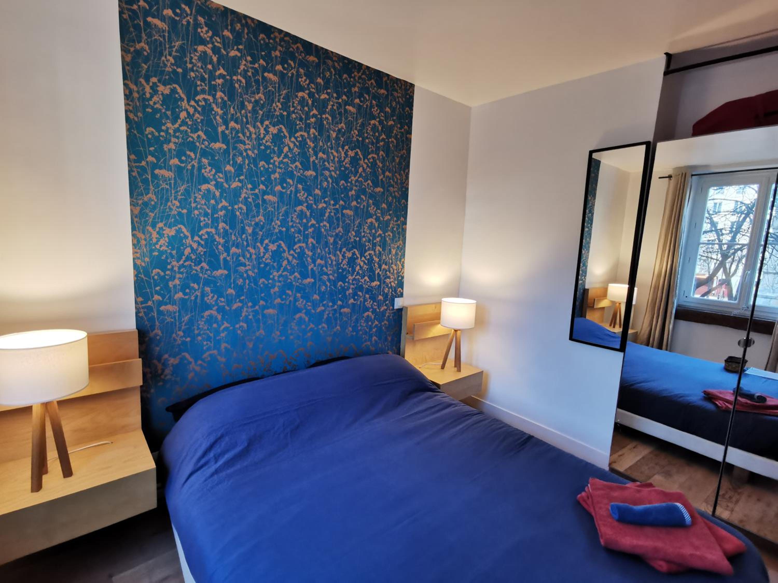Central & nice ! 3 bedrooms, 2 bathrooms