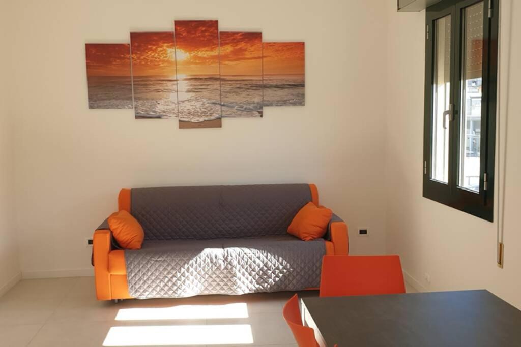 RESIDENCE QUITO PIAZZA MAZZINI 150m dal mare e vicino Pista Azzurra
