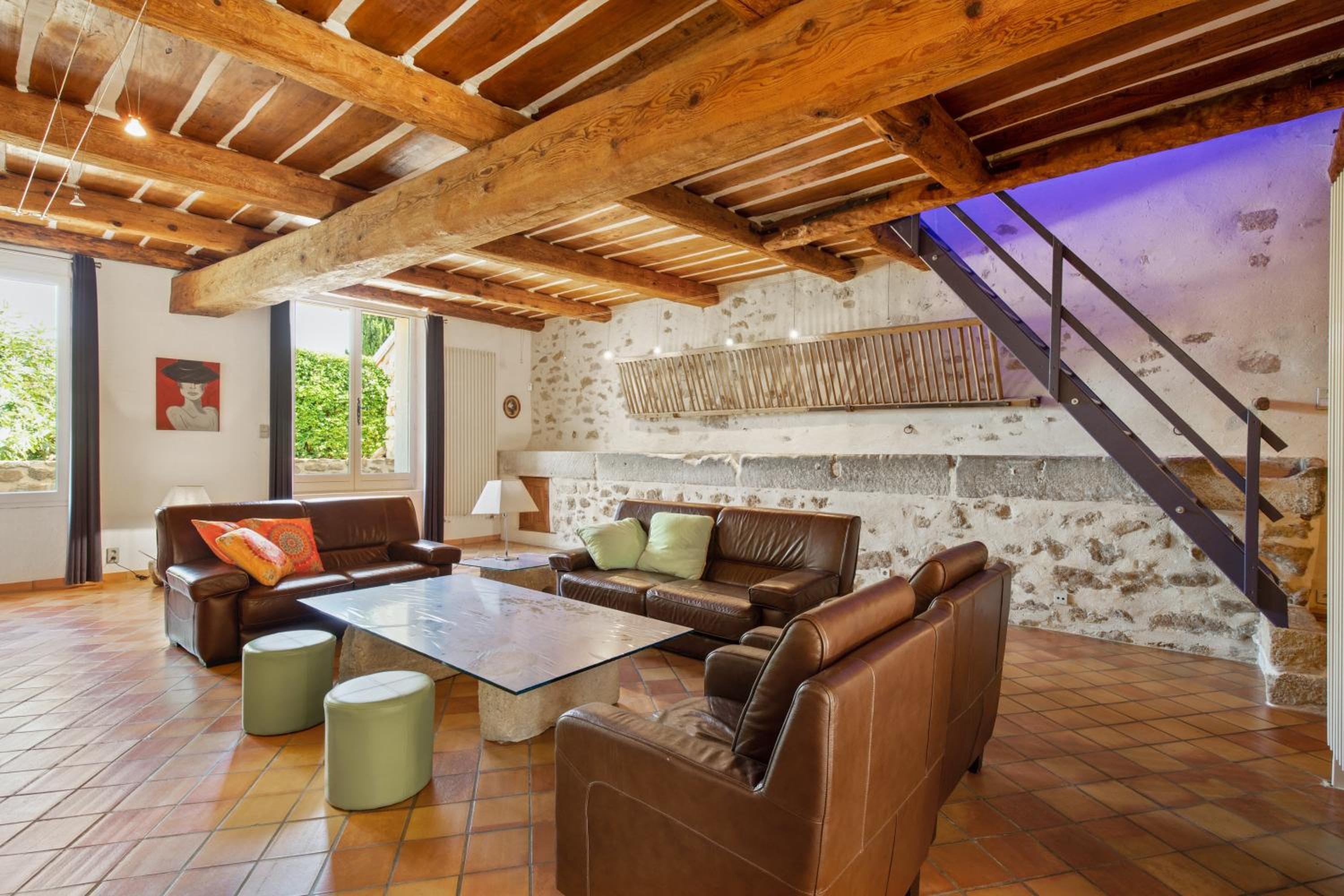 Villa de 5 chambres avec piscine privee jardin clos et wifi a Uchaux view 5