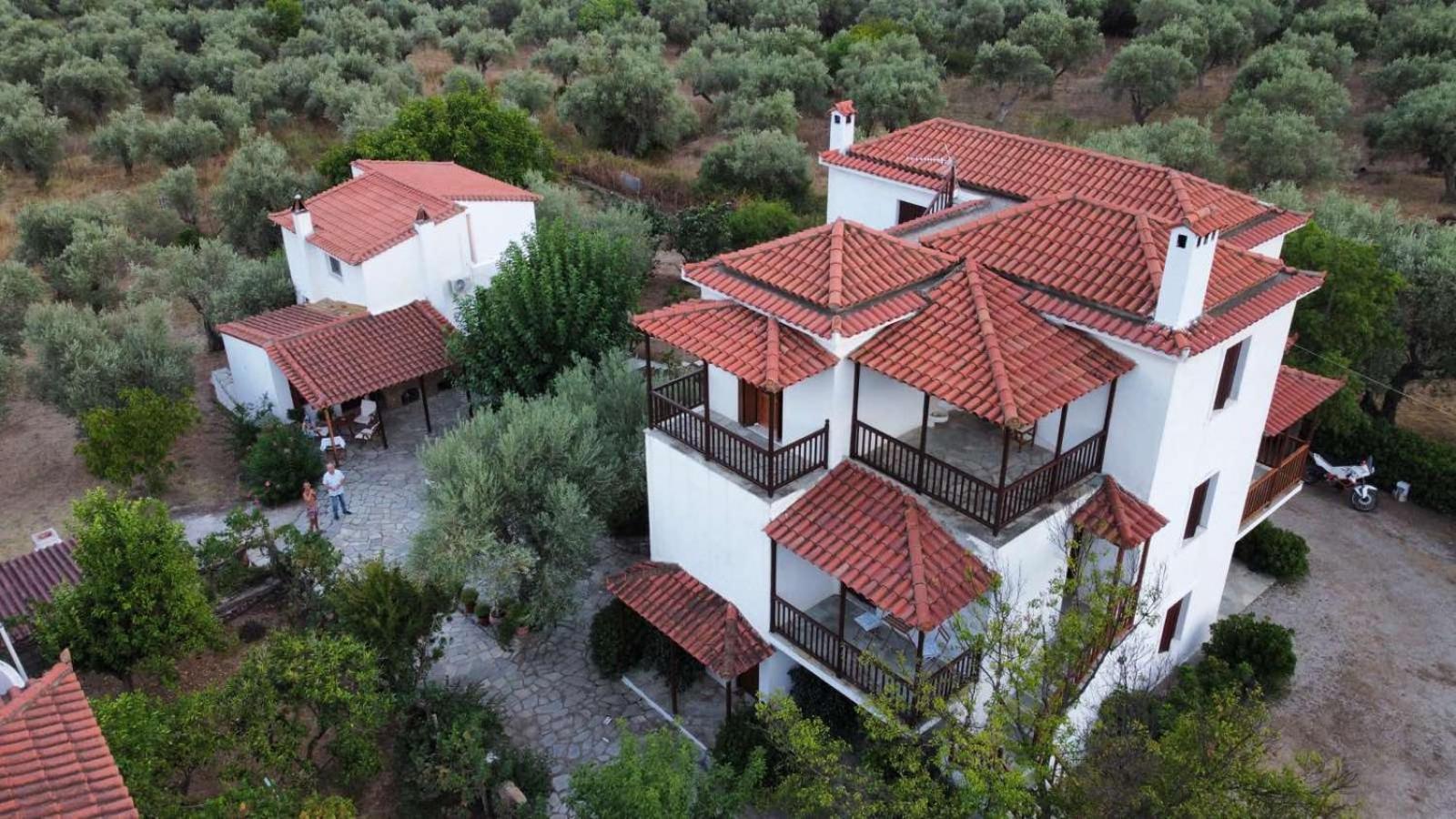 Marlitsis Apartments & Studios view 2