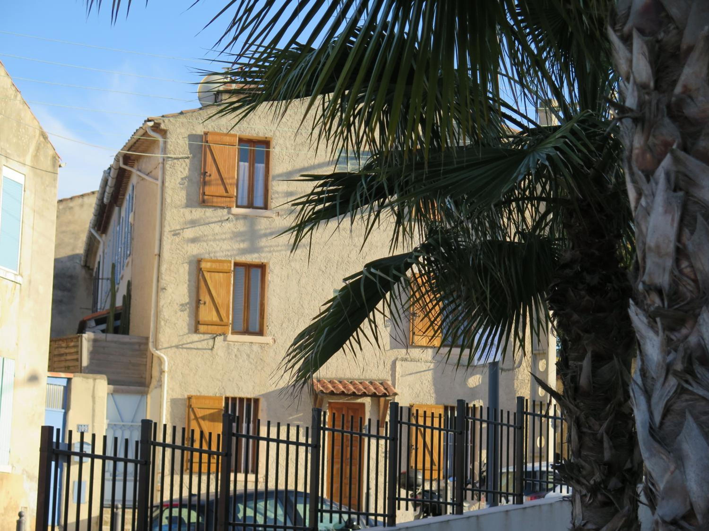 Photo 12