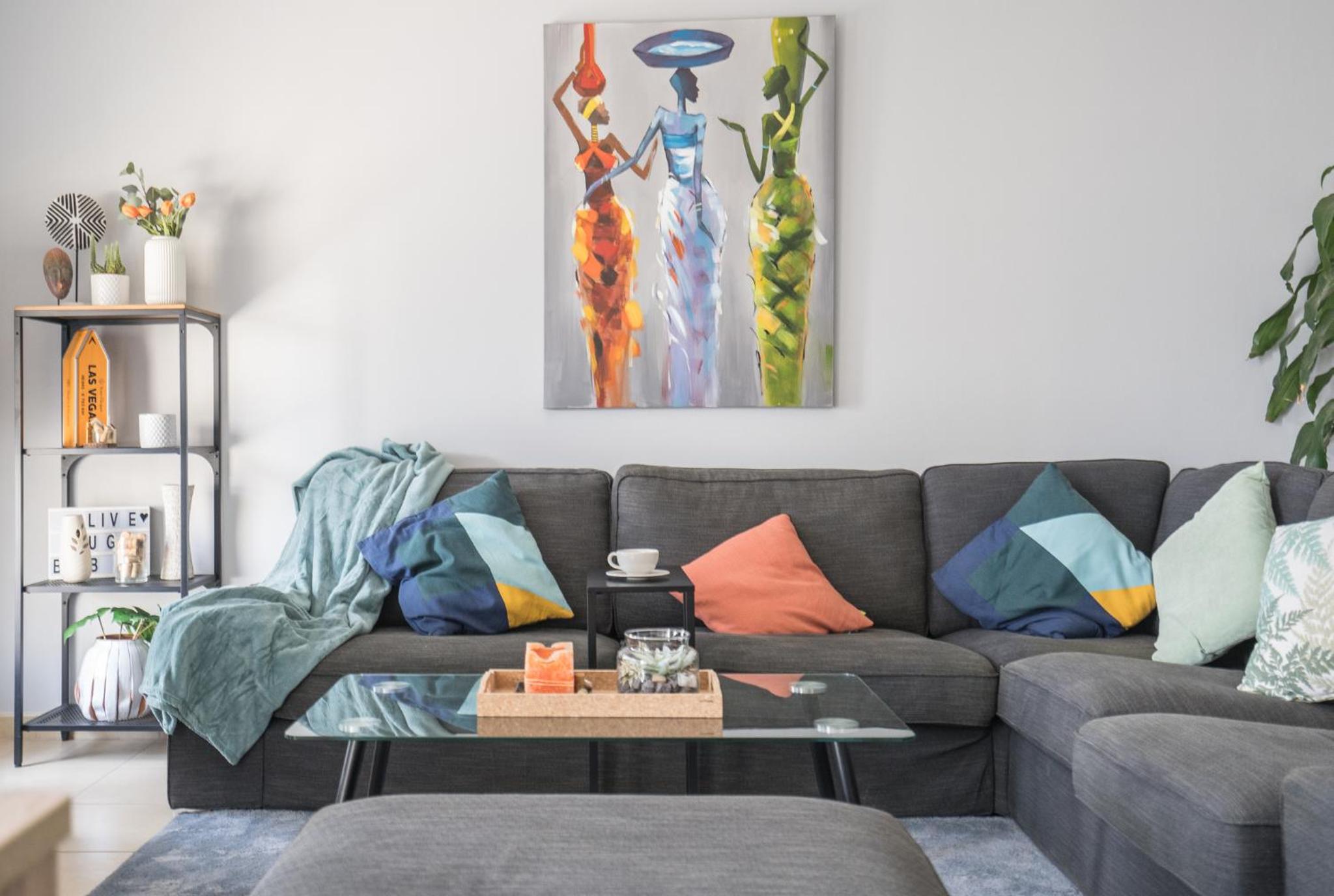 HiGuests - Artistic Waterfront Apt, Perfect for Beach Lovers