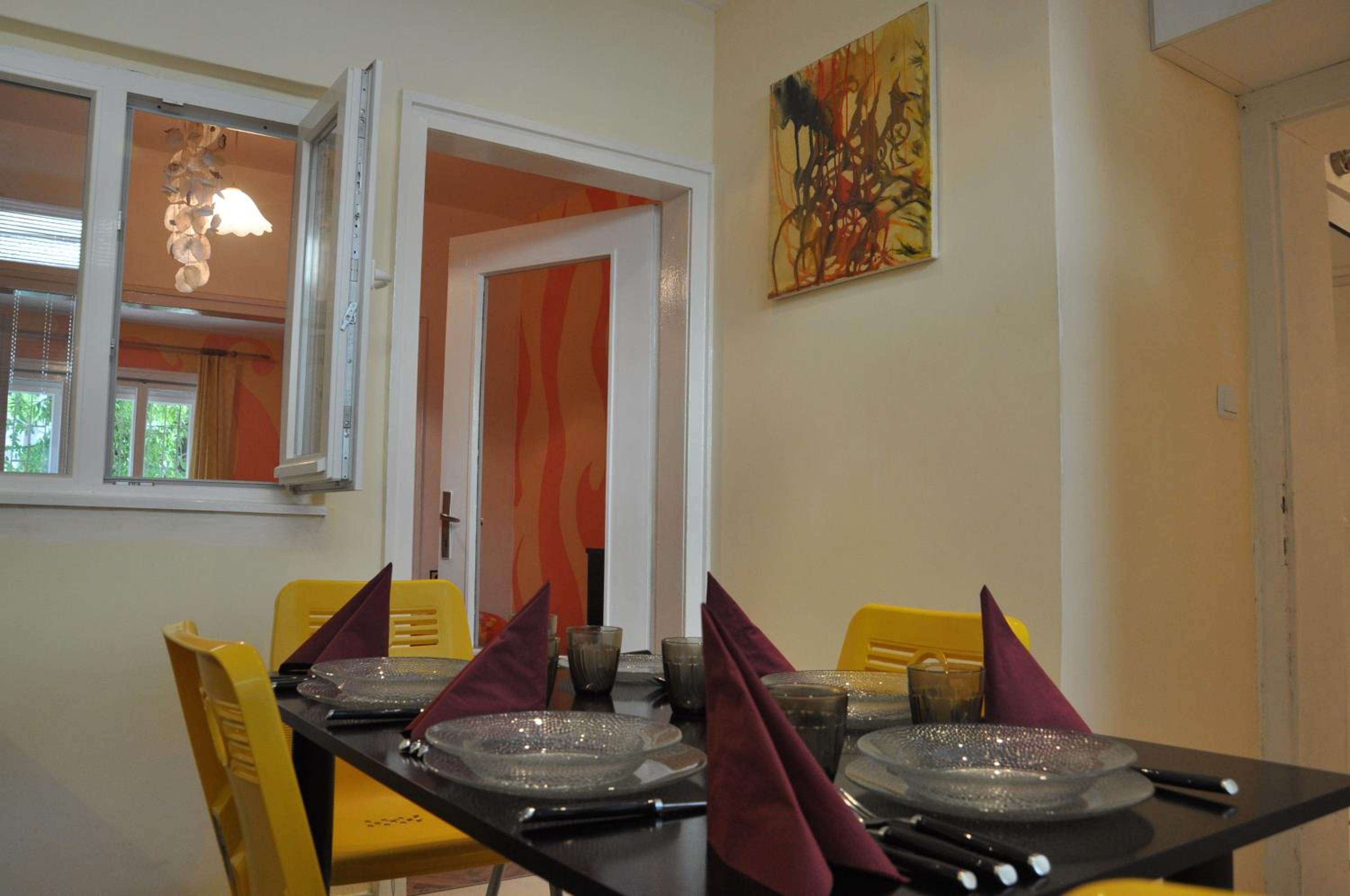 Arlequin Apartment
