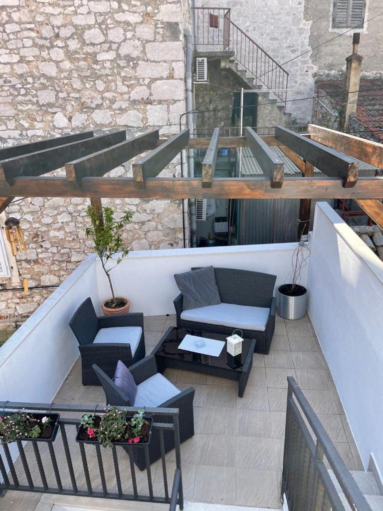 Aurum Apartment view 2
