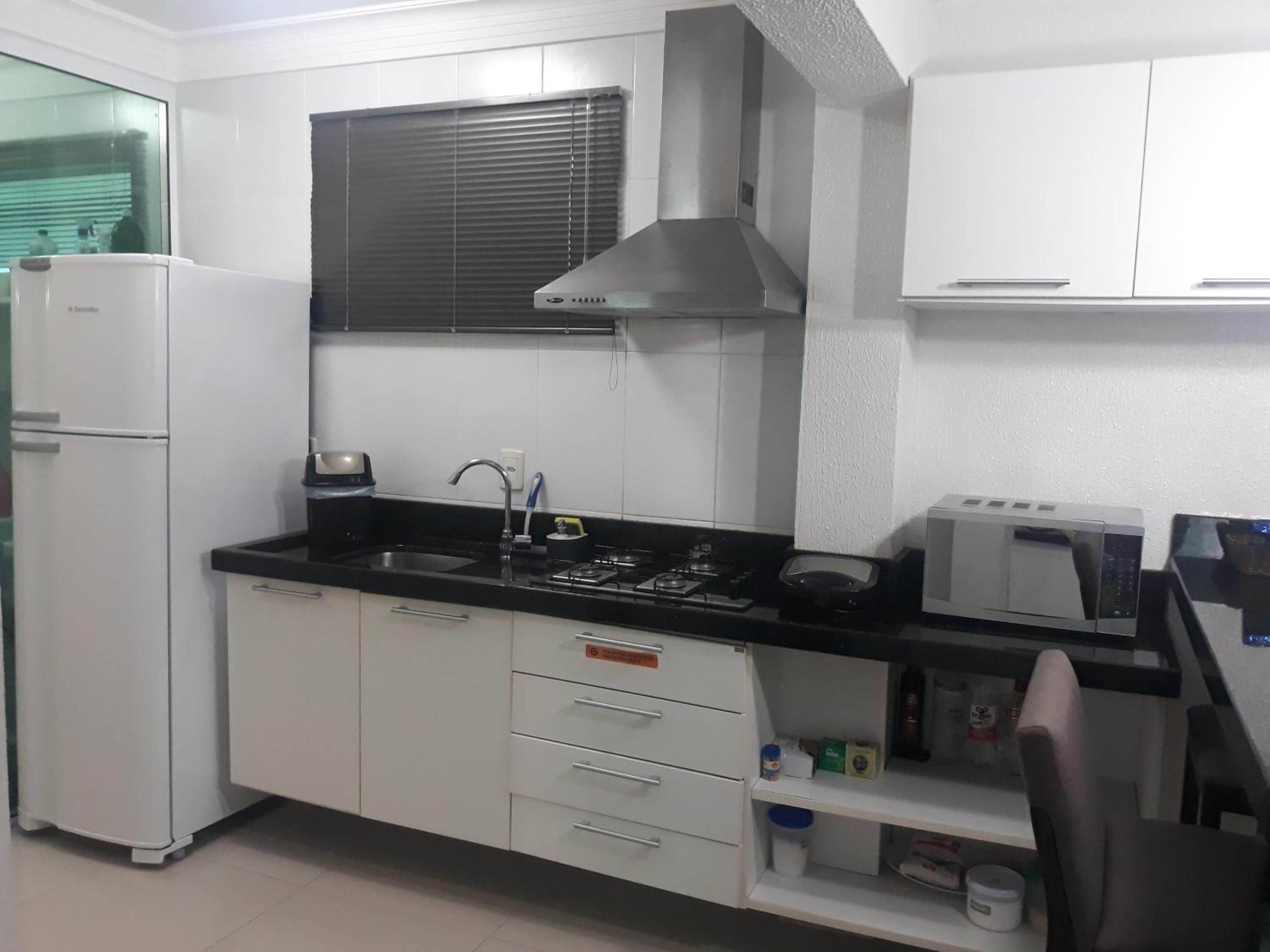 Apartamento Maravilhoso,condominio com piscina aquecida coberta e mais 2 externas. view 3
