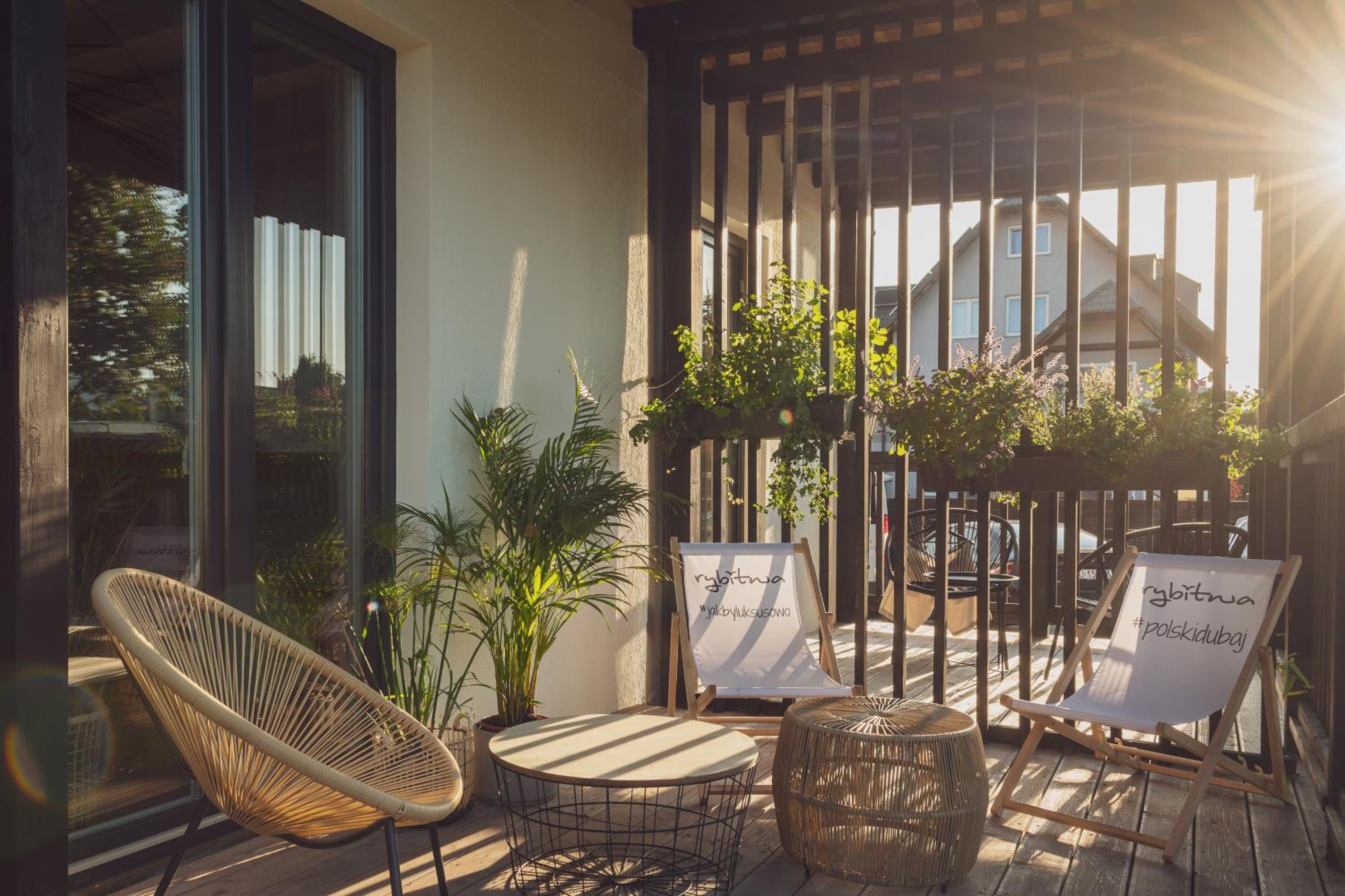 balcony