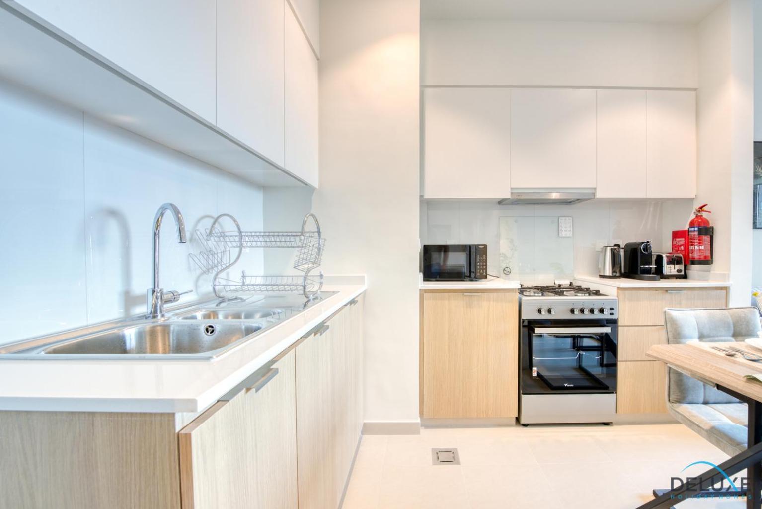 Exquisite 2BR in Golf Views, Emaar South by Deluxe Holiday Homes