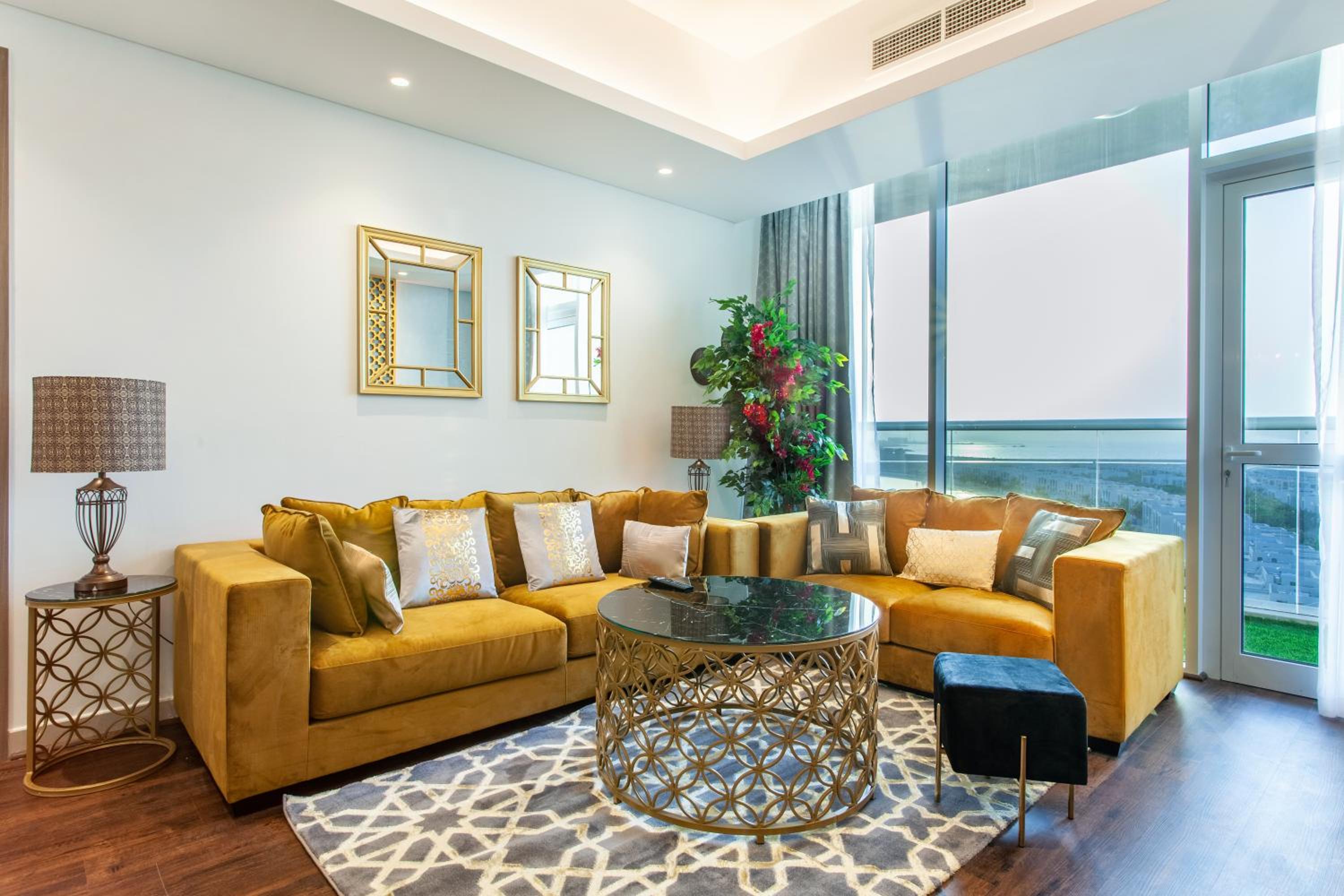 Hotel Live feel and get lost in waters - Image 1