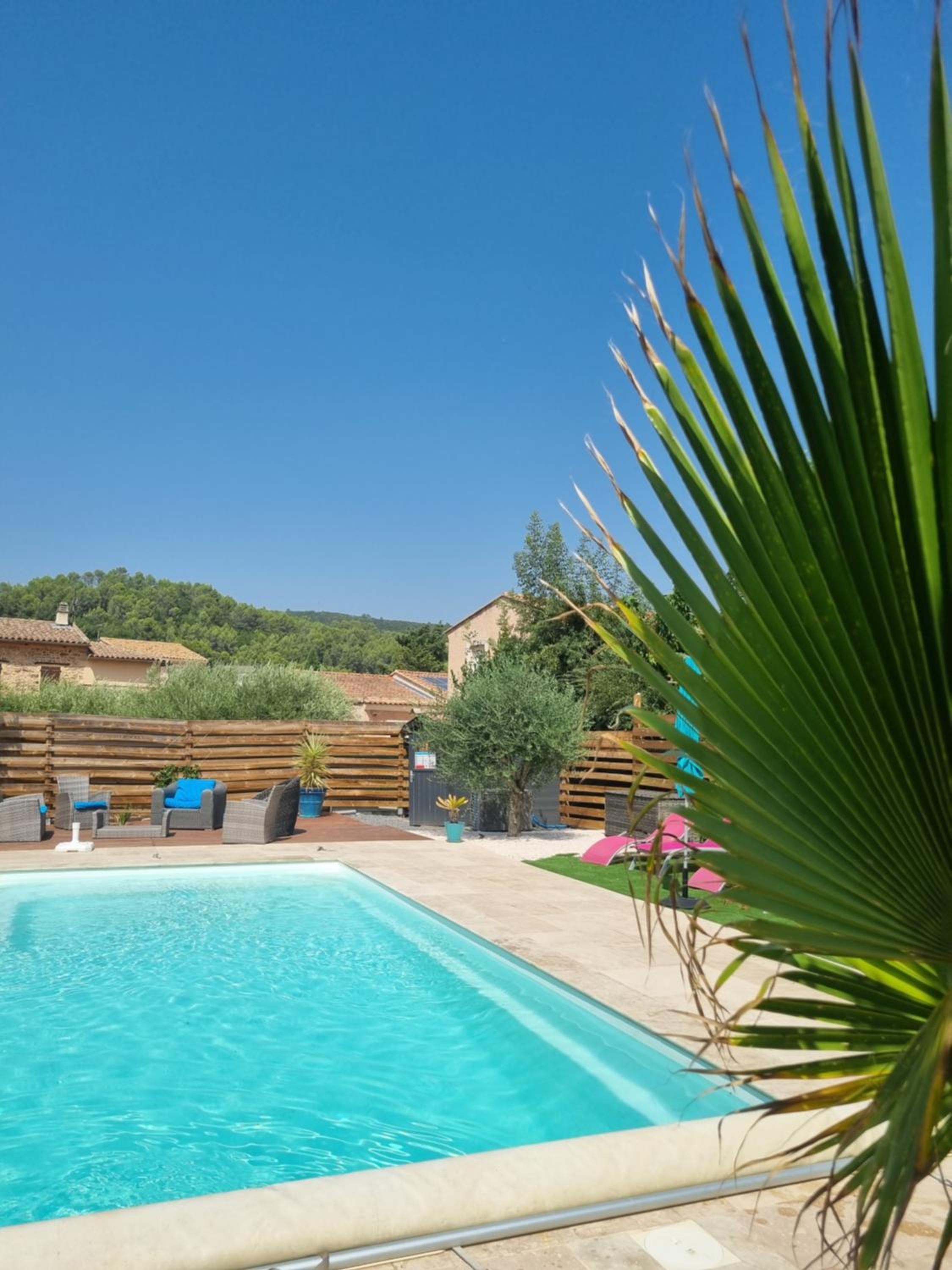 Villa les 2 Oliviers view 3