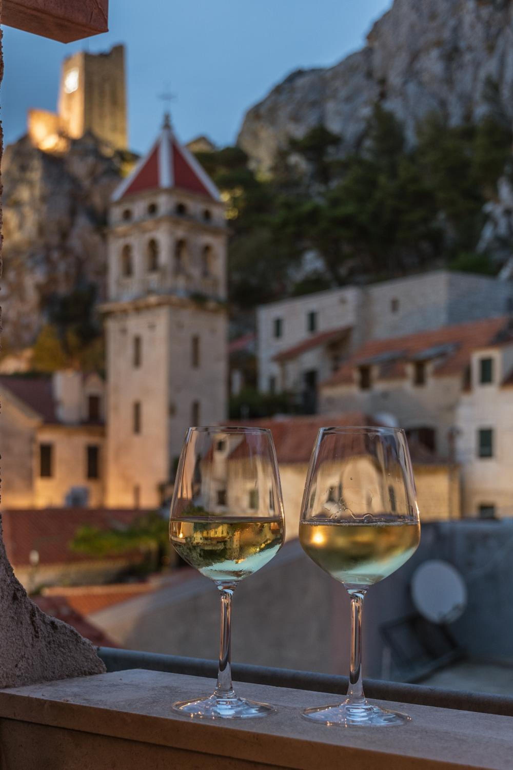 Hotel Luxury Apartment With Jacuzzi In The City Center