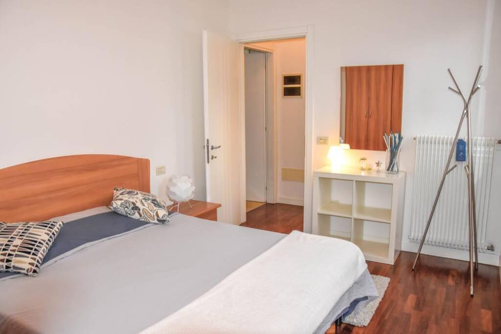 Apartment with free parking near the center