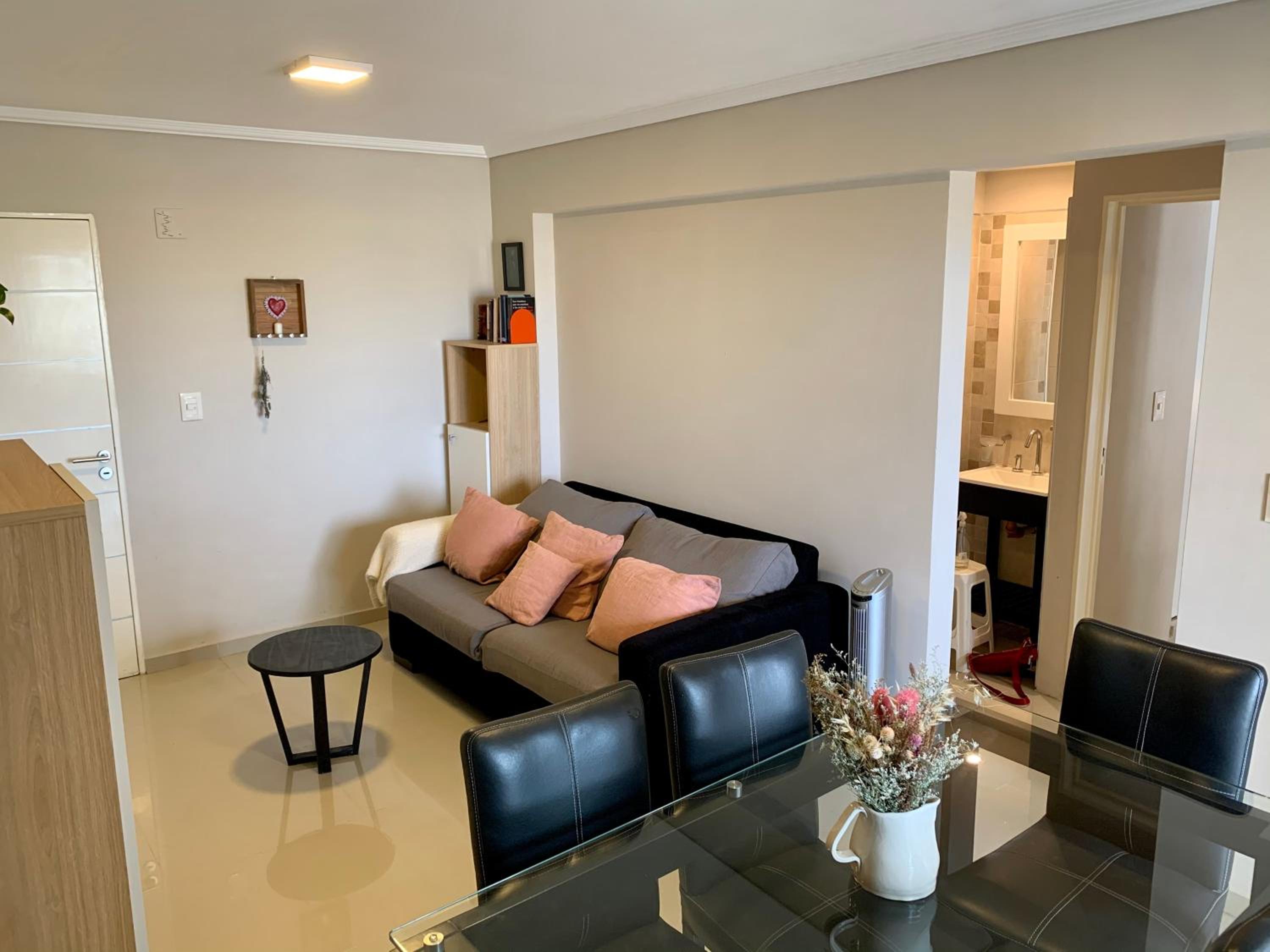 Altos de Villa Sol - Depto 1 dorm con balcón