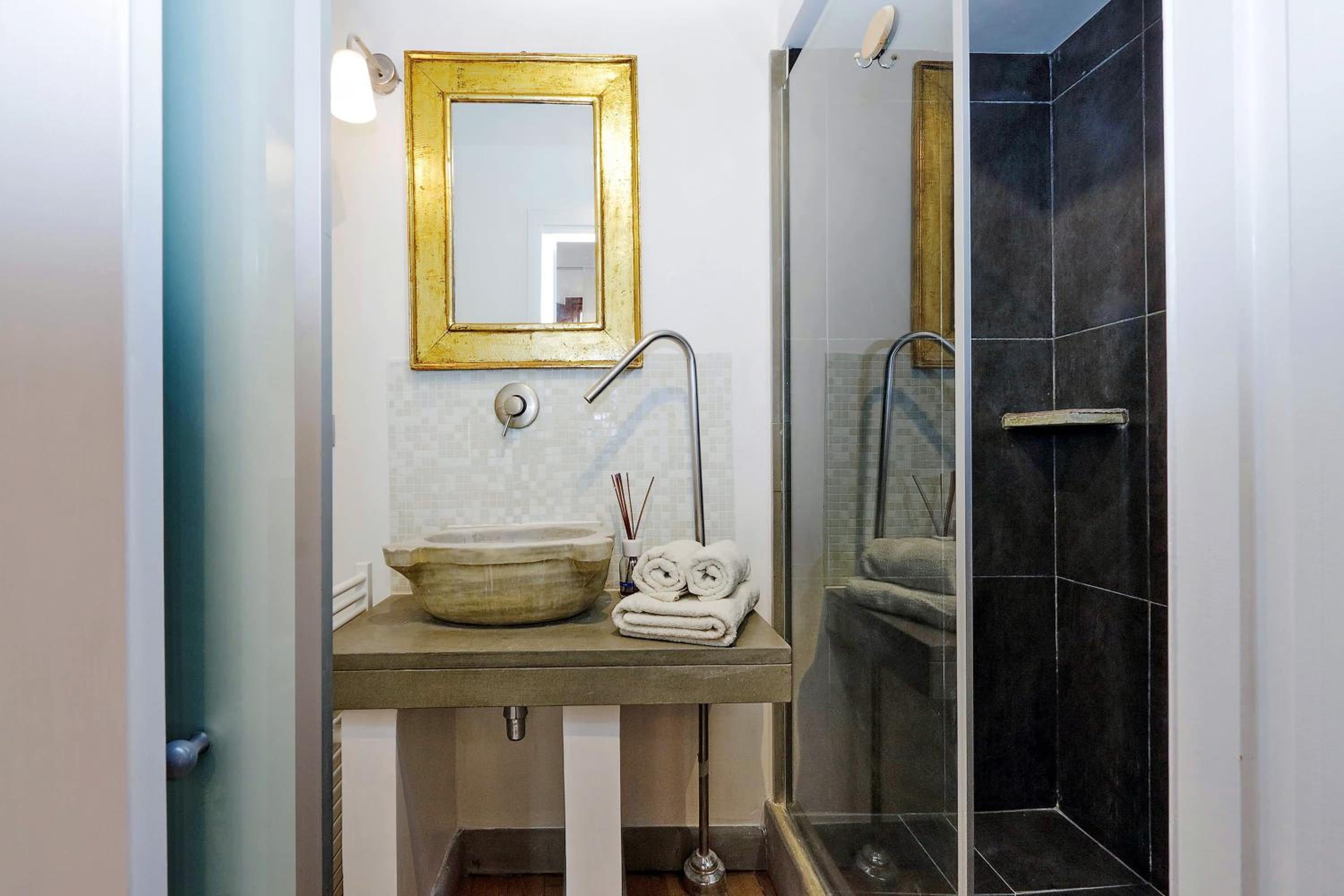 Flatinrome Boutique Navona