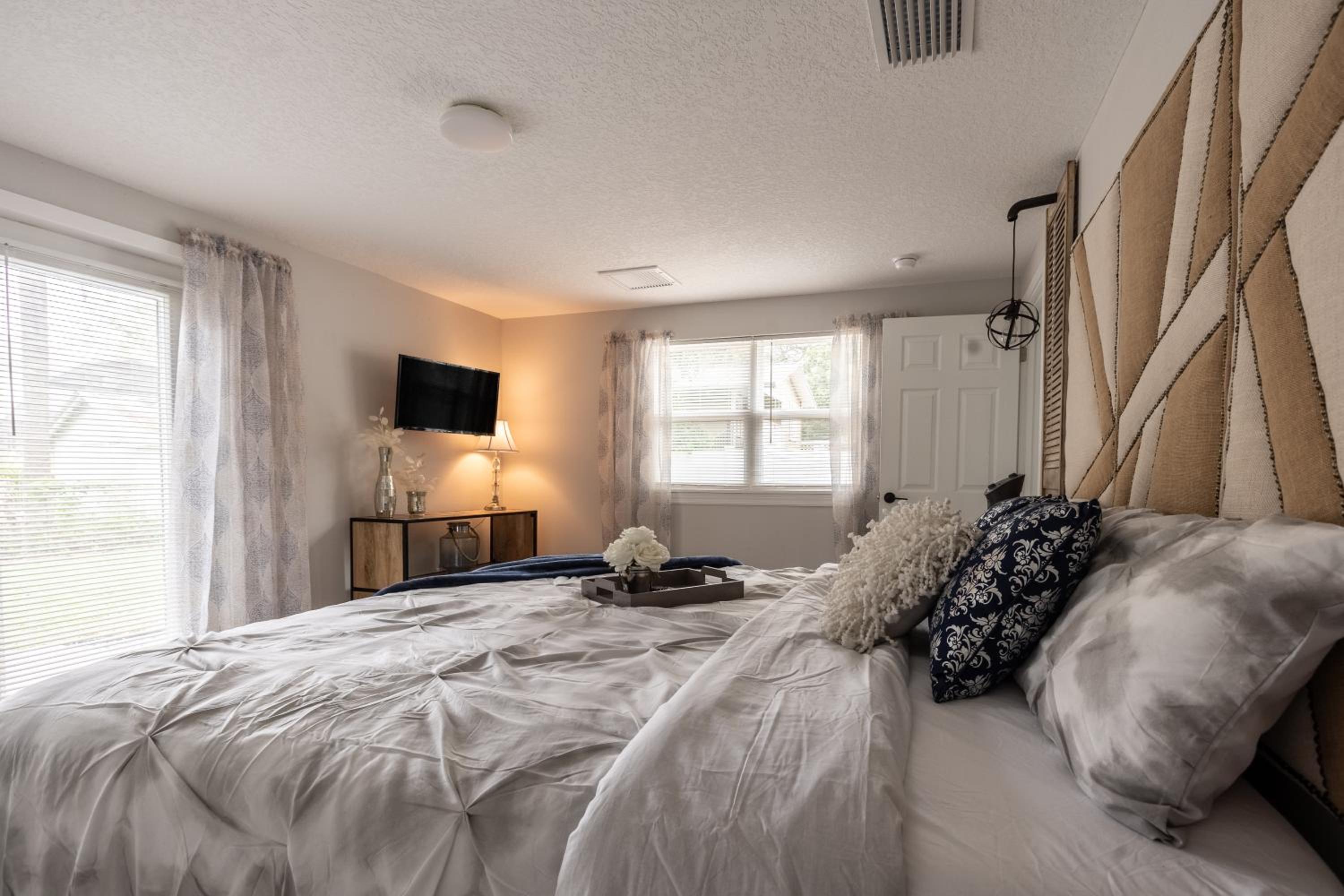 Cozy Apartments in the Triplex House, Historic District of Orlando
