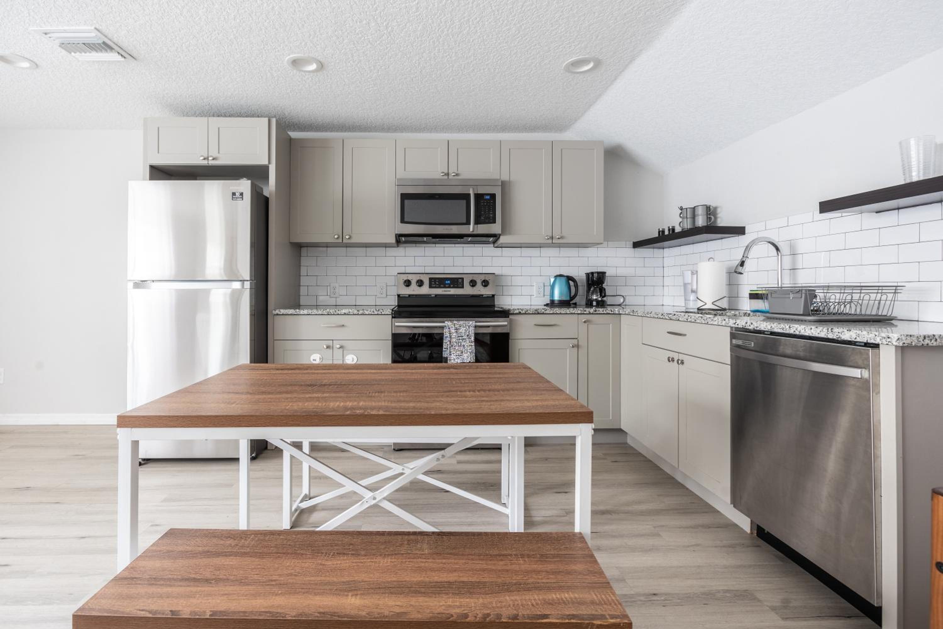 Cozy Apartments in the Triplex House, Historic District of Orlando
