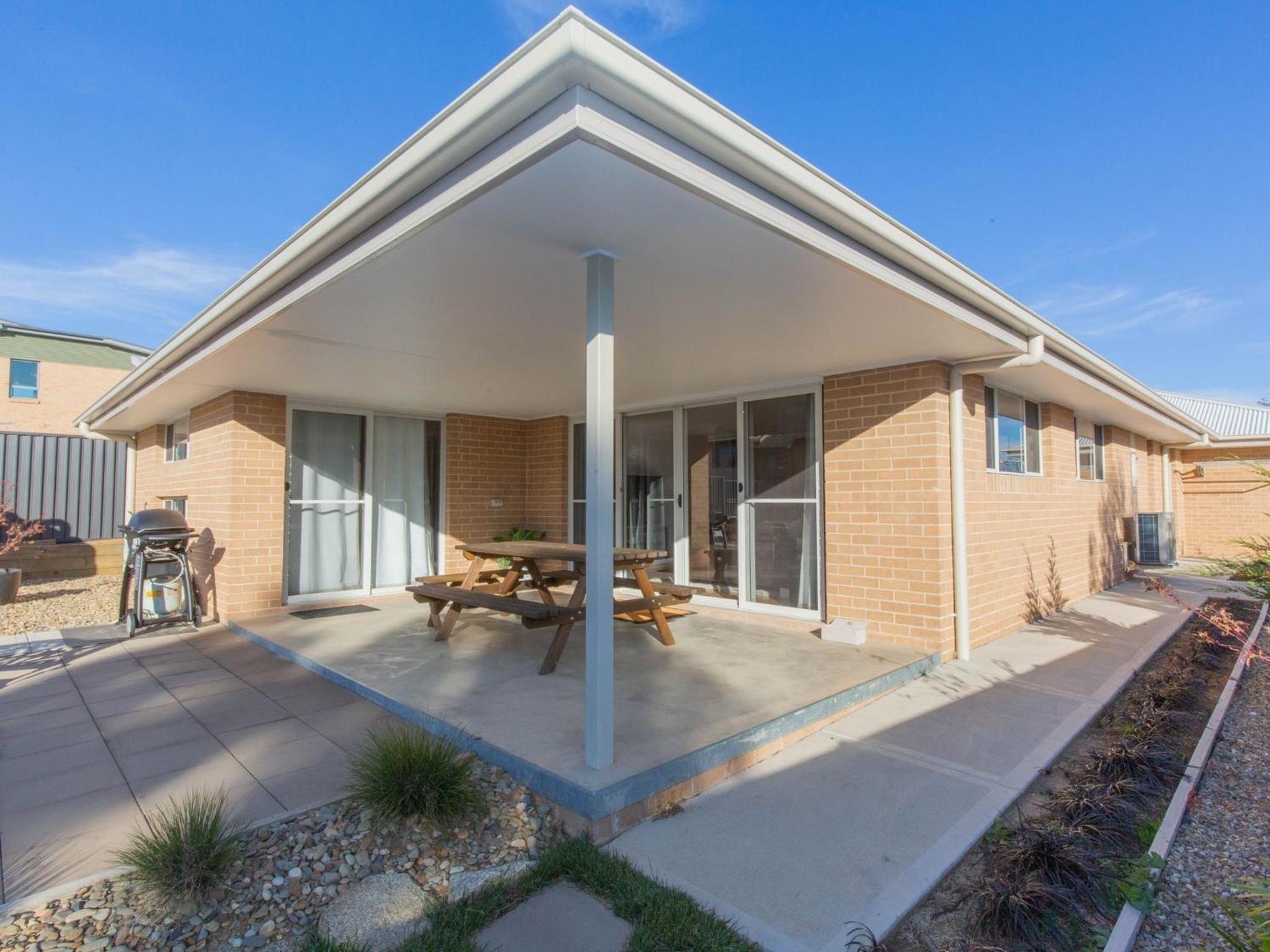 Jindalee 2 9 Twynam Street