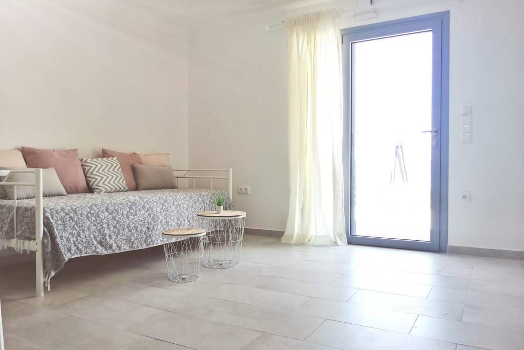 LAURA_SEA VIEW_APARTMENT 2