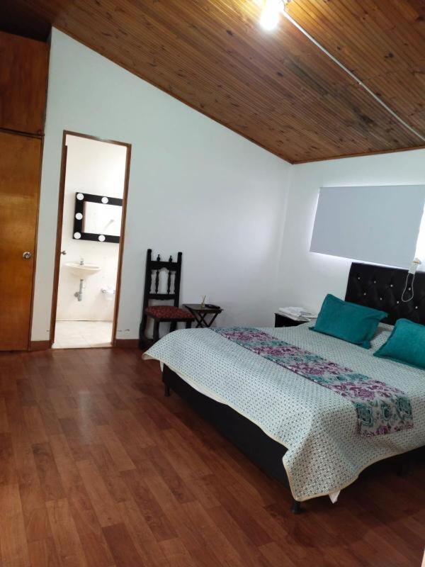Hostal spa casa de piedra con jacuzzi view 5