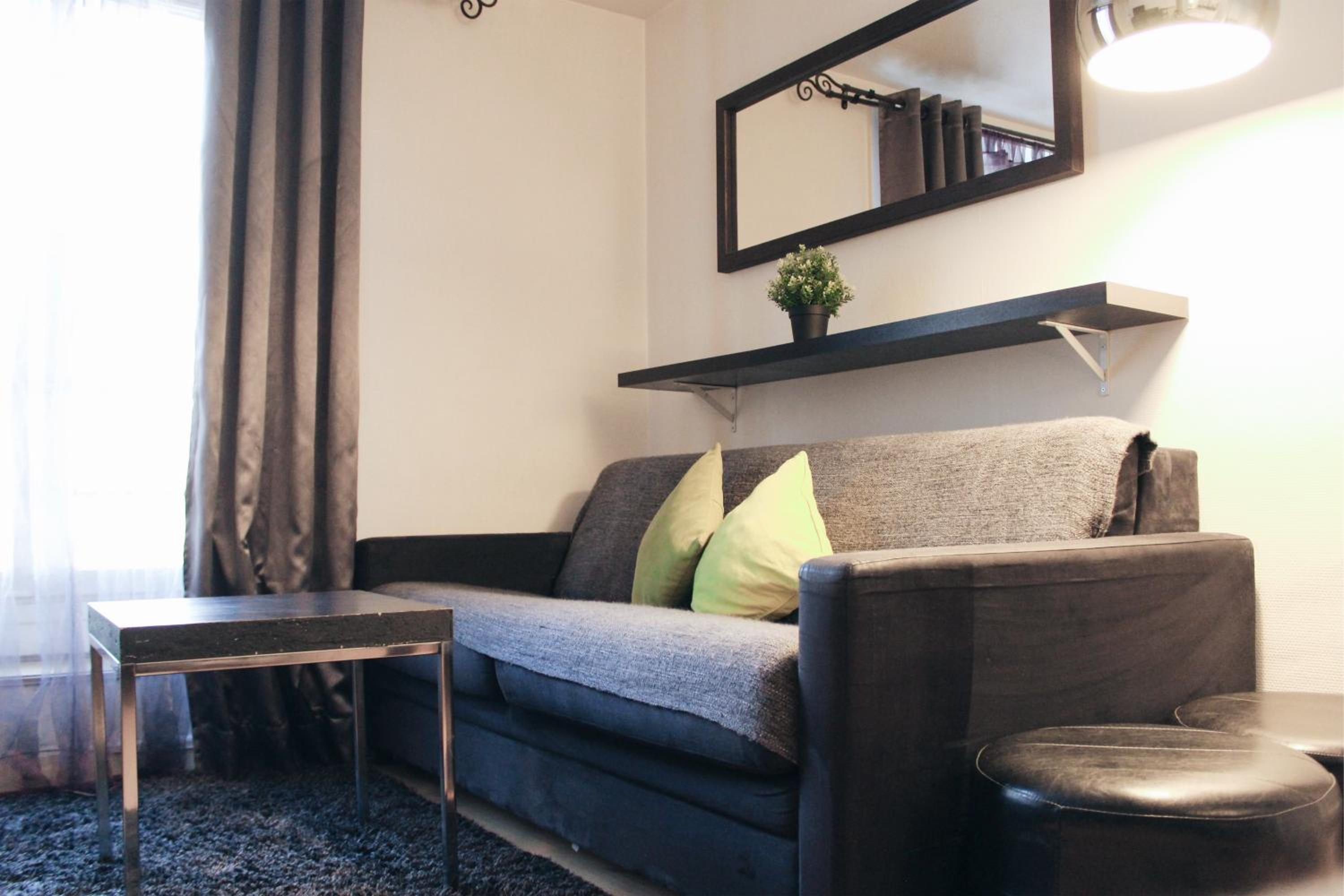 Chatelet Flat