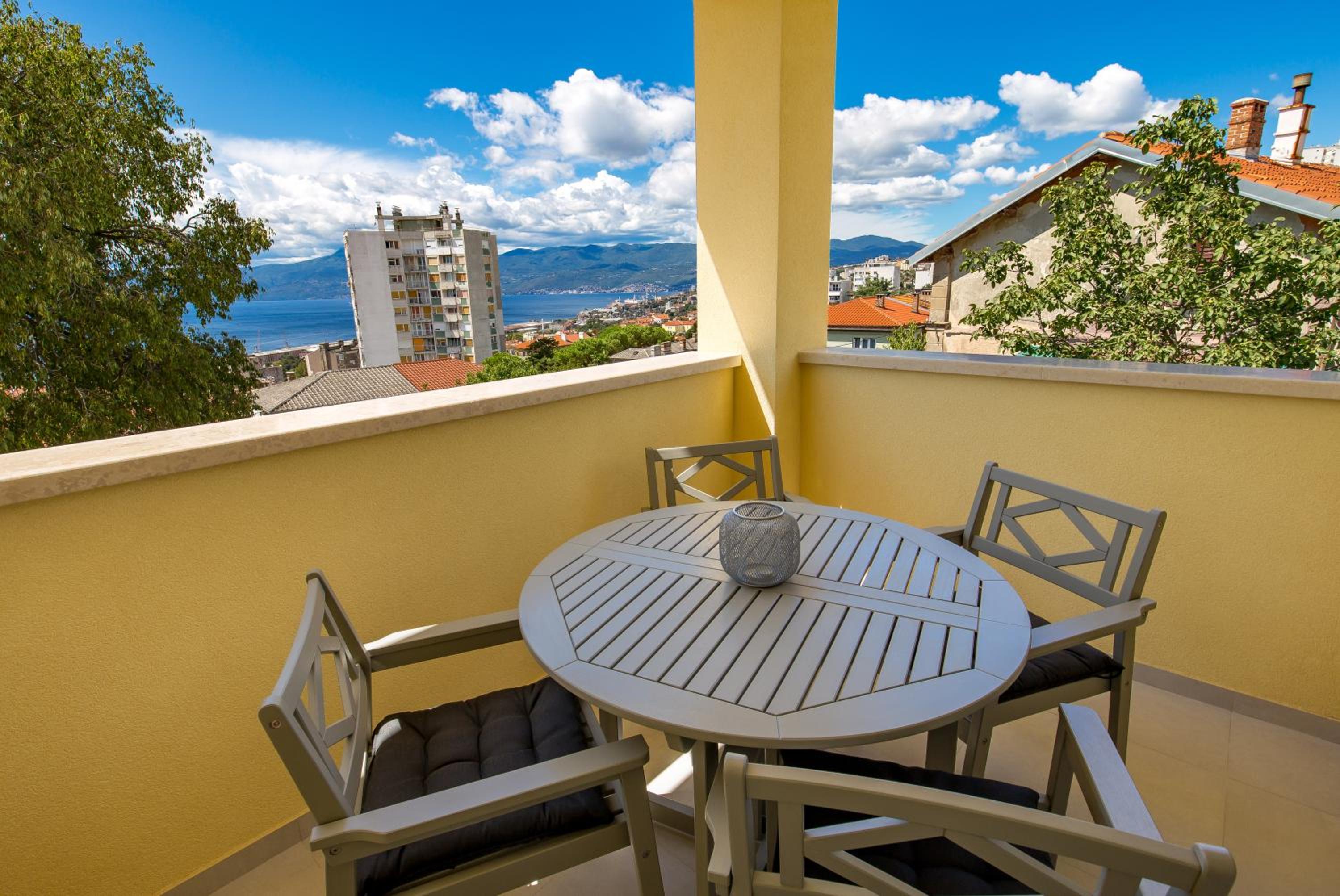 Apartments Vila Belvedere view 2