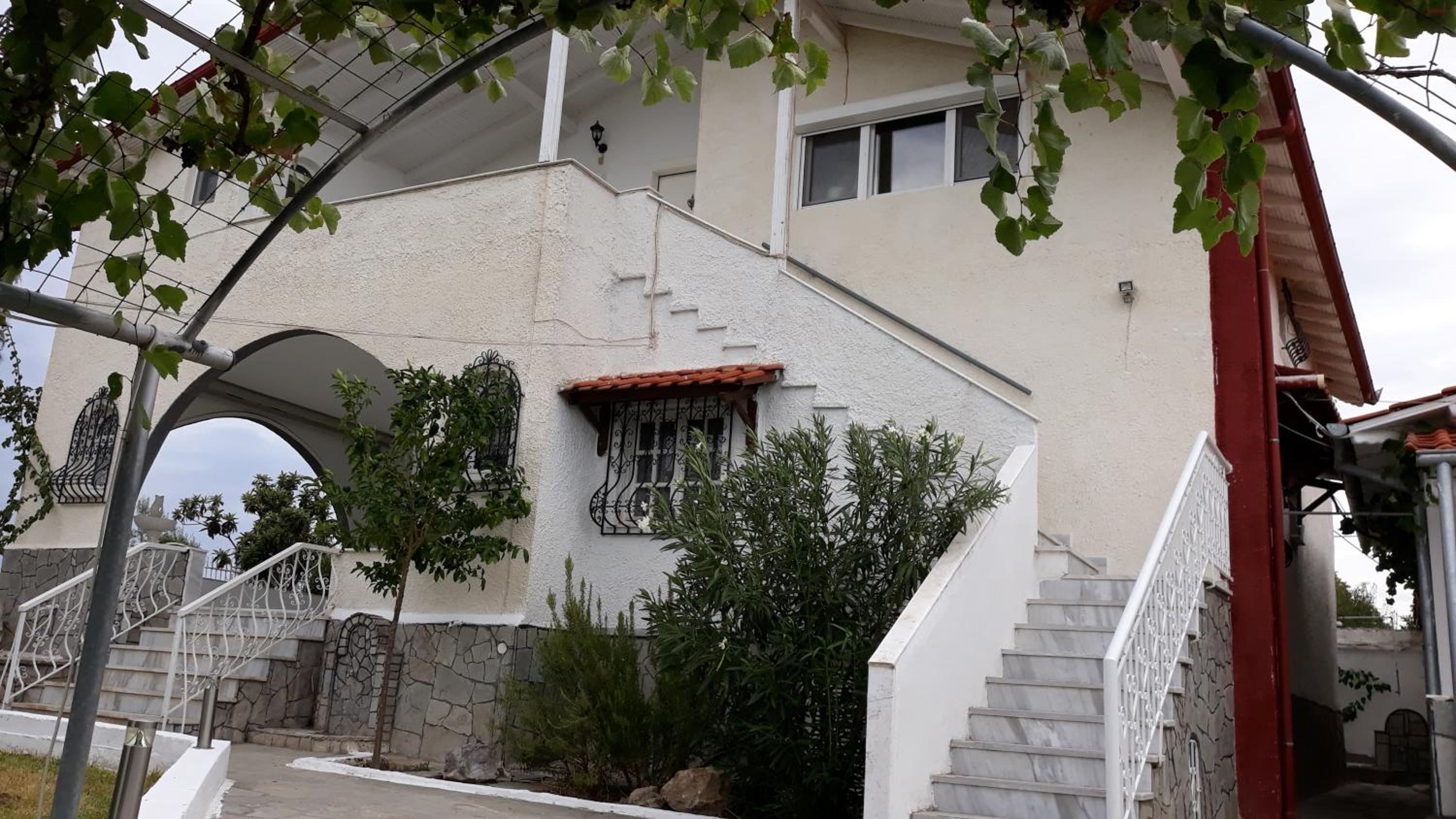 Villa Tikozidis