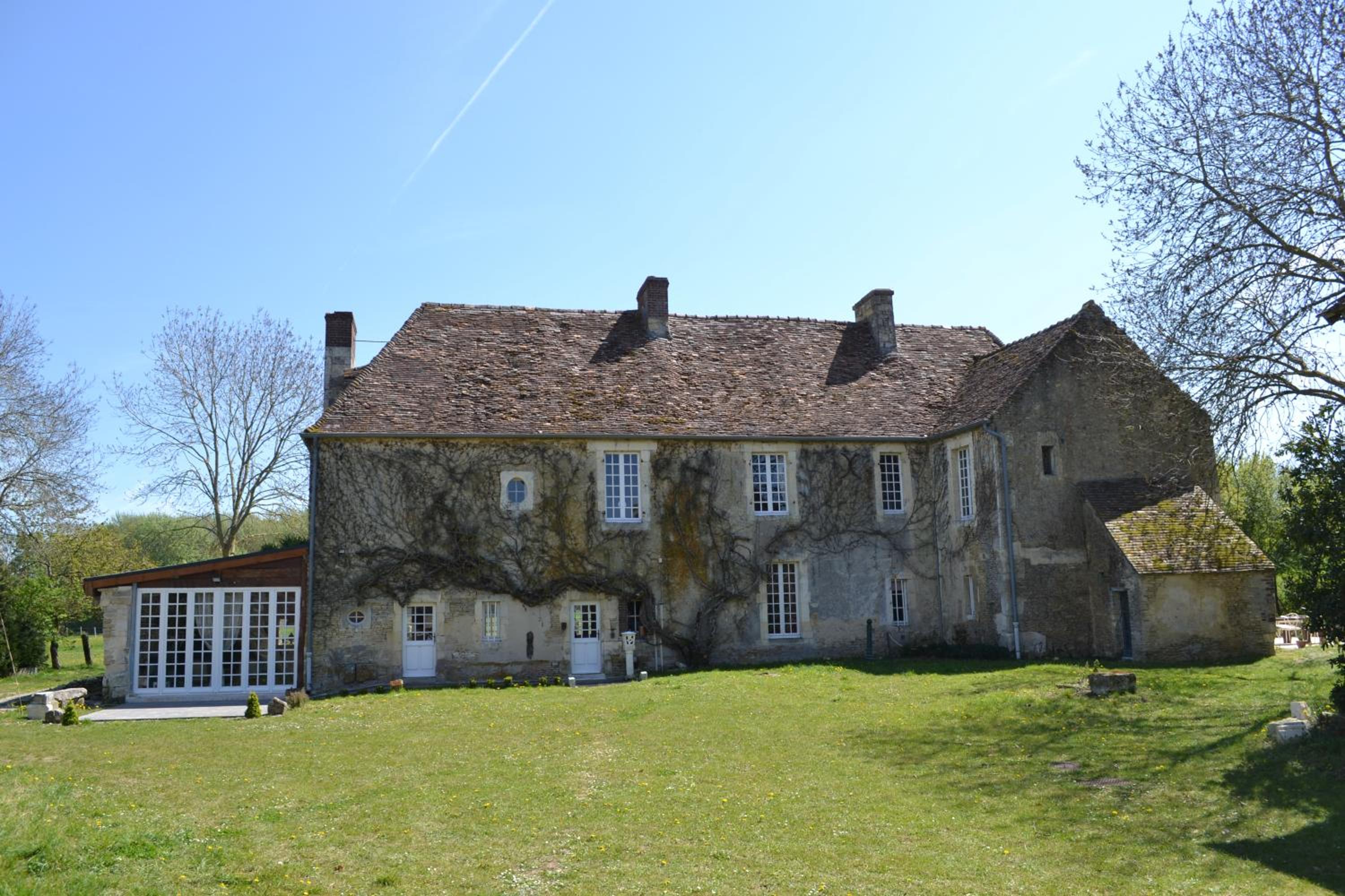 Photo 8